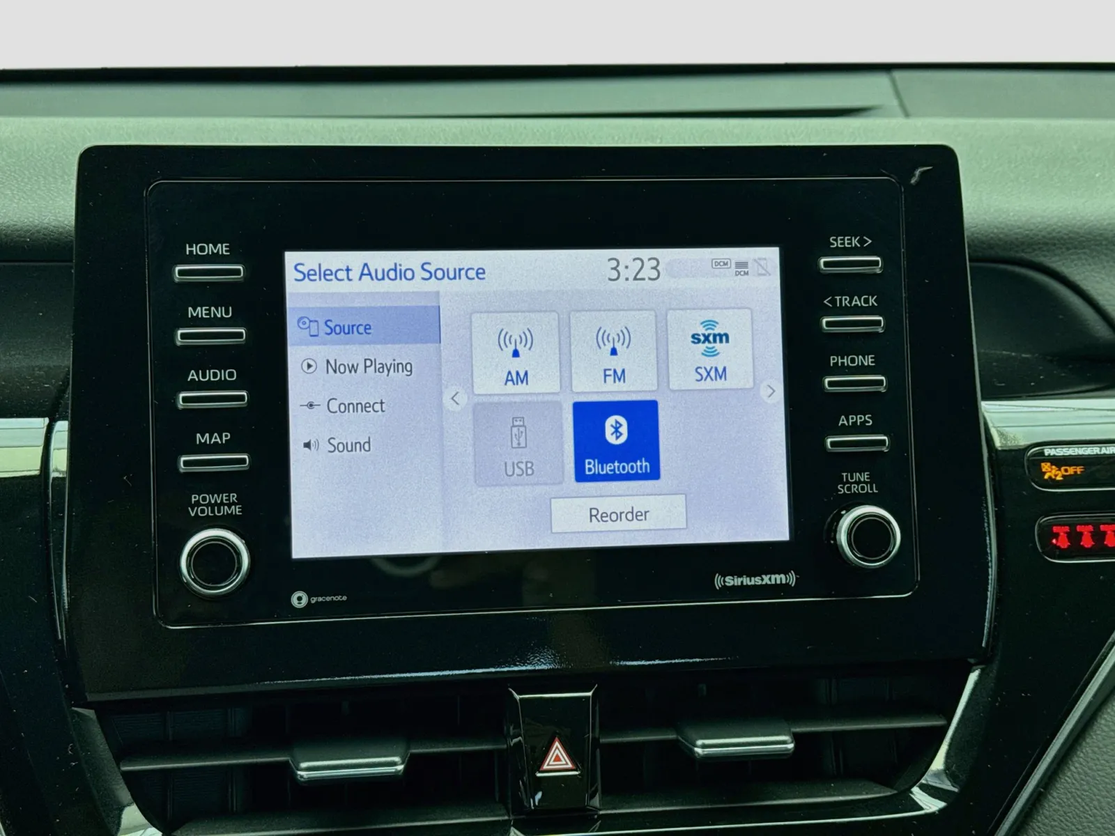 Toyota Camry photo 11