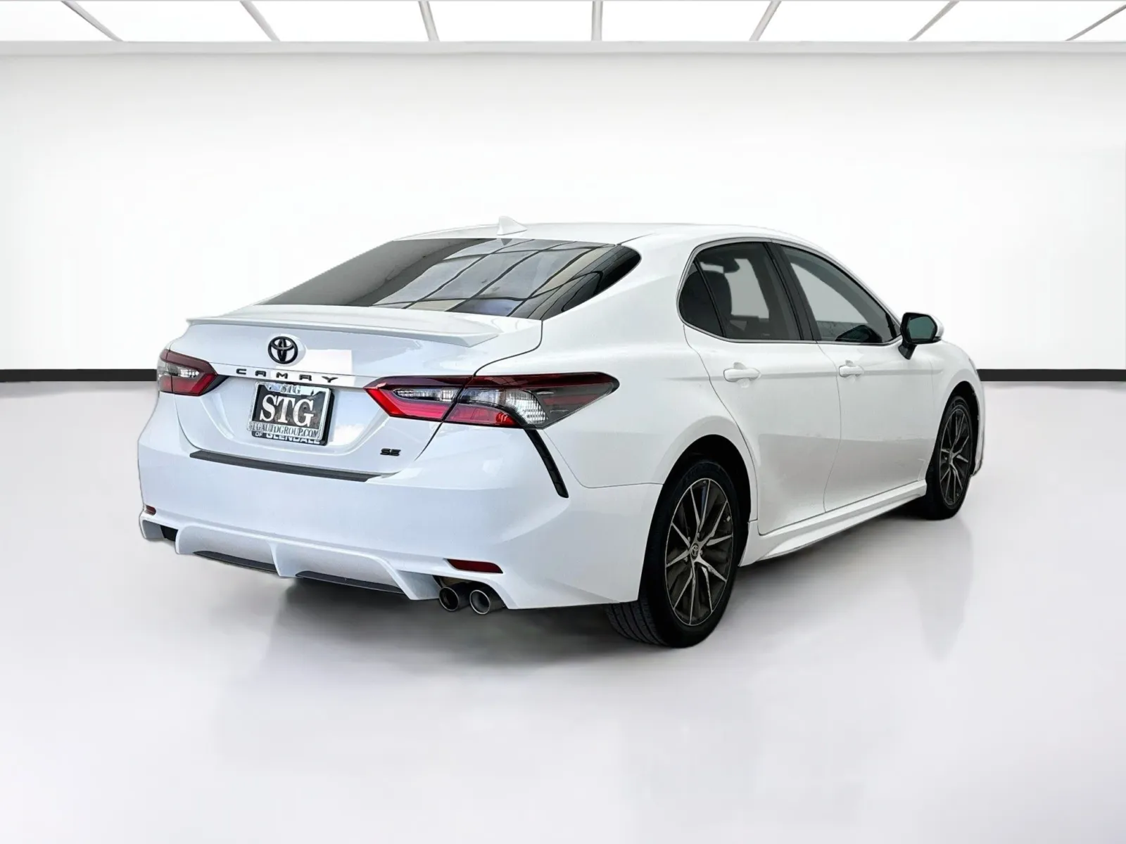 Toyota Camry photo 4