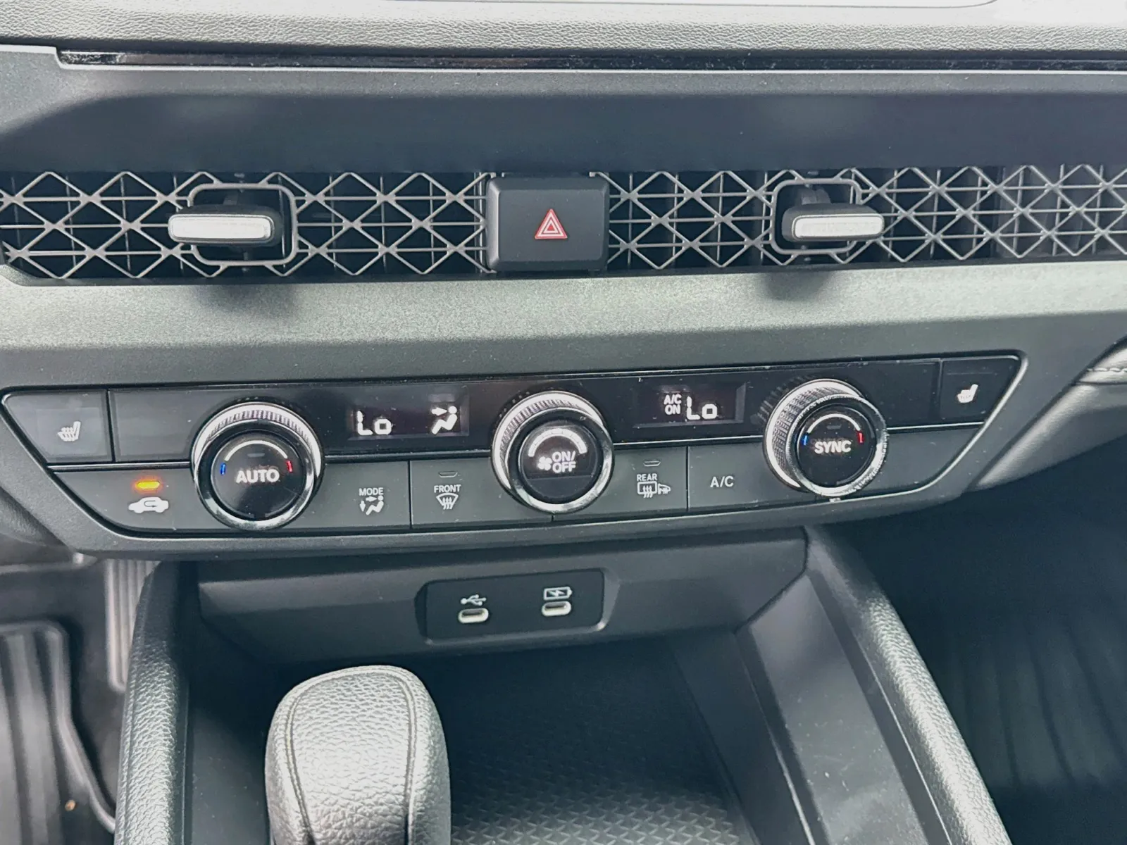 Honda Accord photo 12