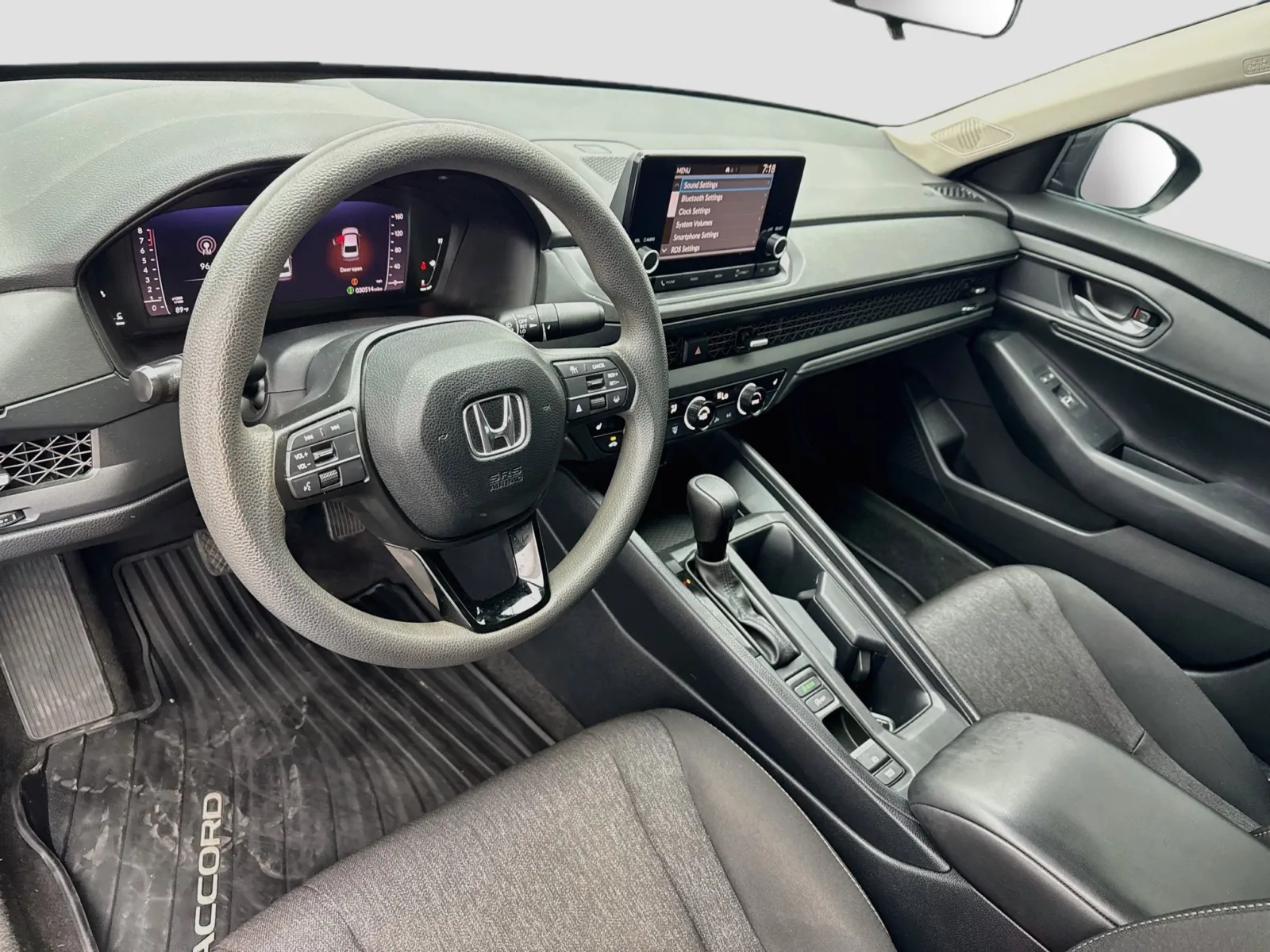 Honda Accord photo 7