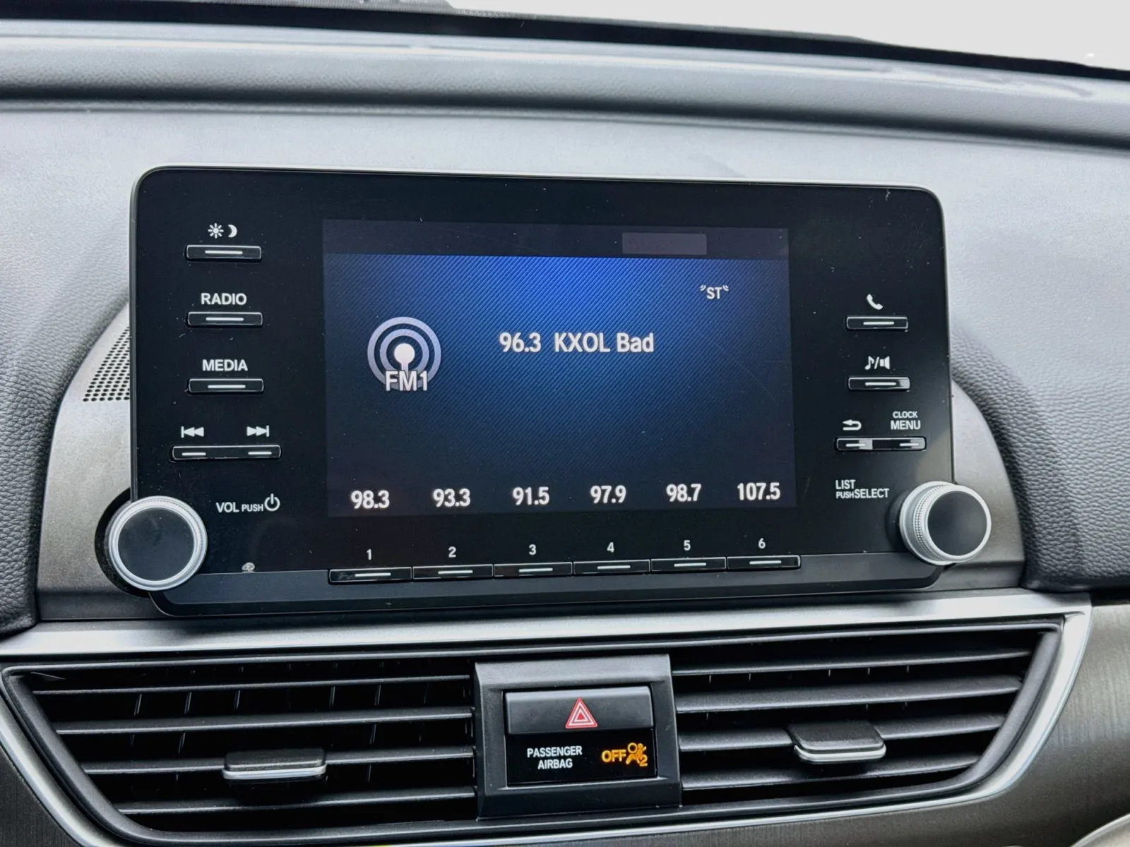 Honda Accord photo 11