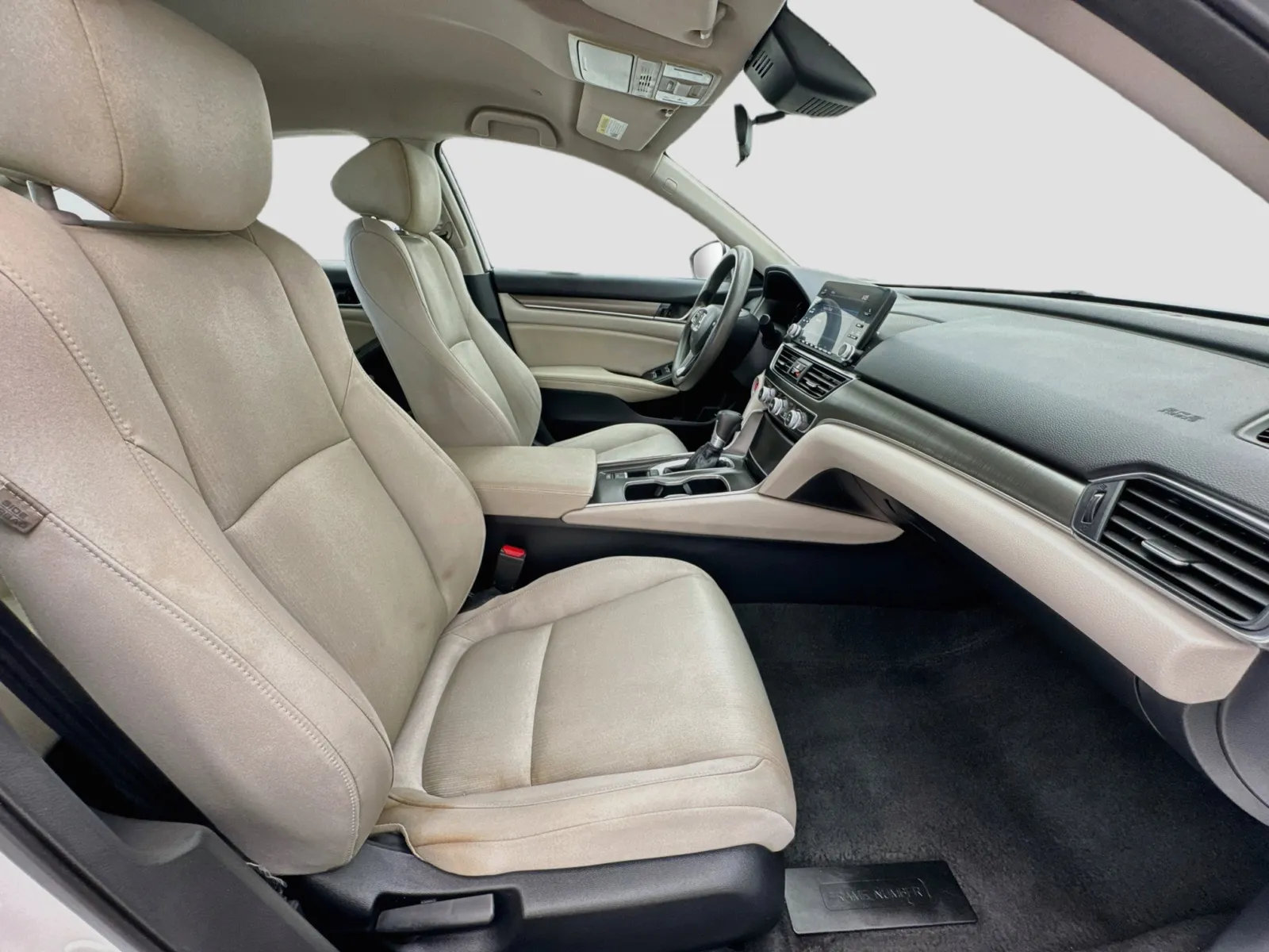 Honda Accord photo 18