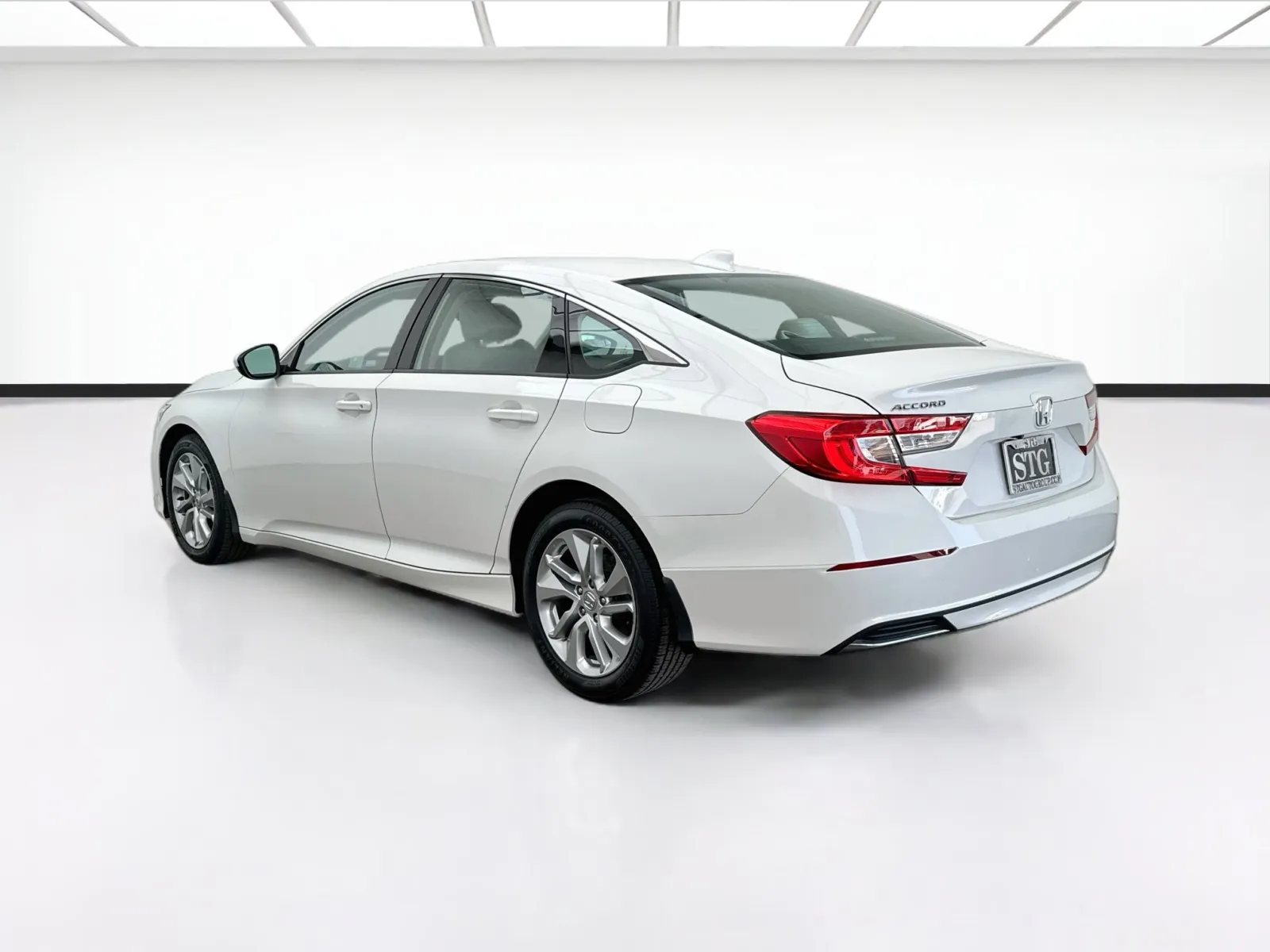 Honda Accord photo 6