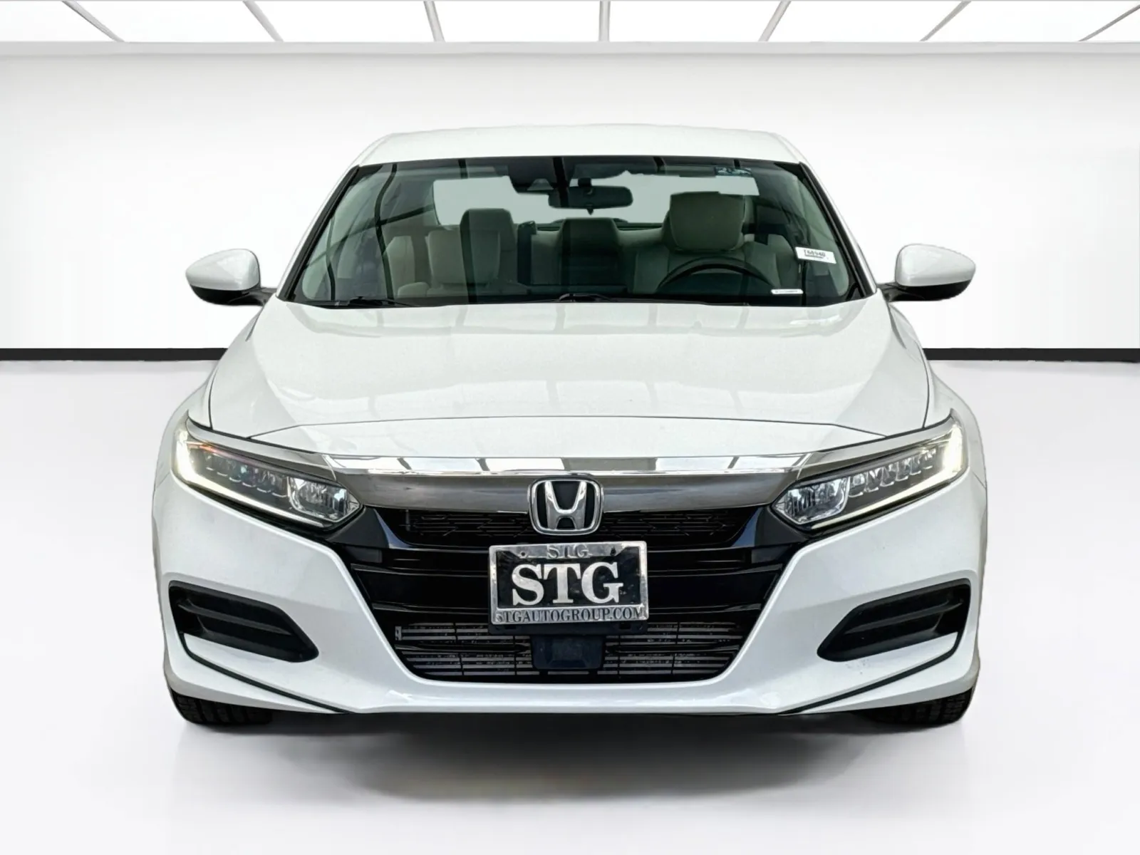 Honda Accord photo 2