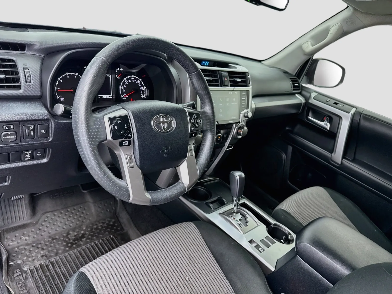 Toyota 4Runner photo 7