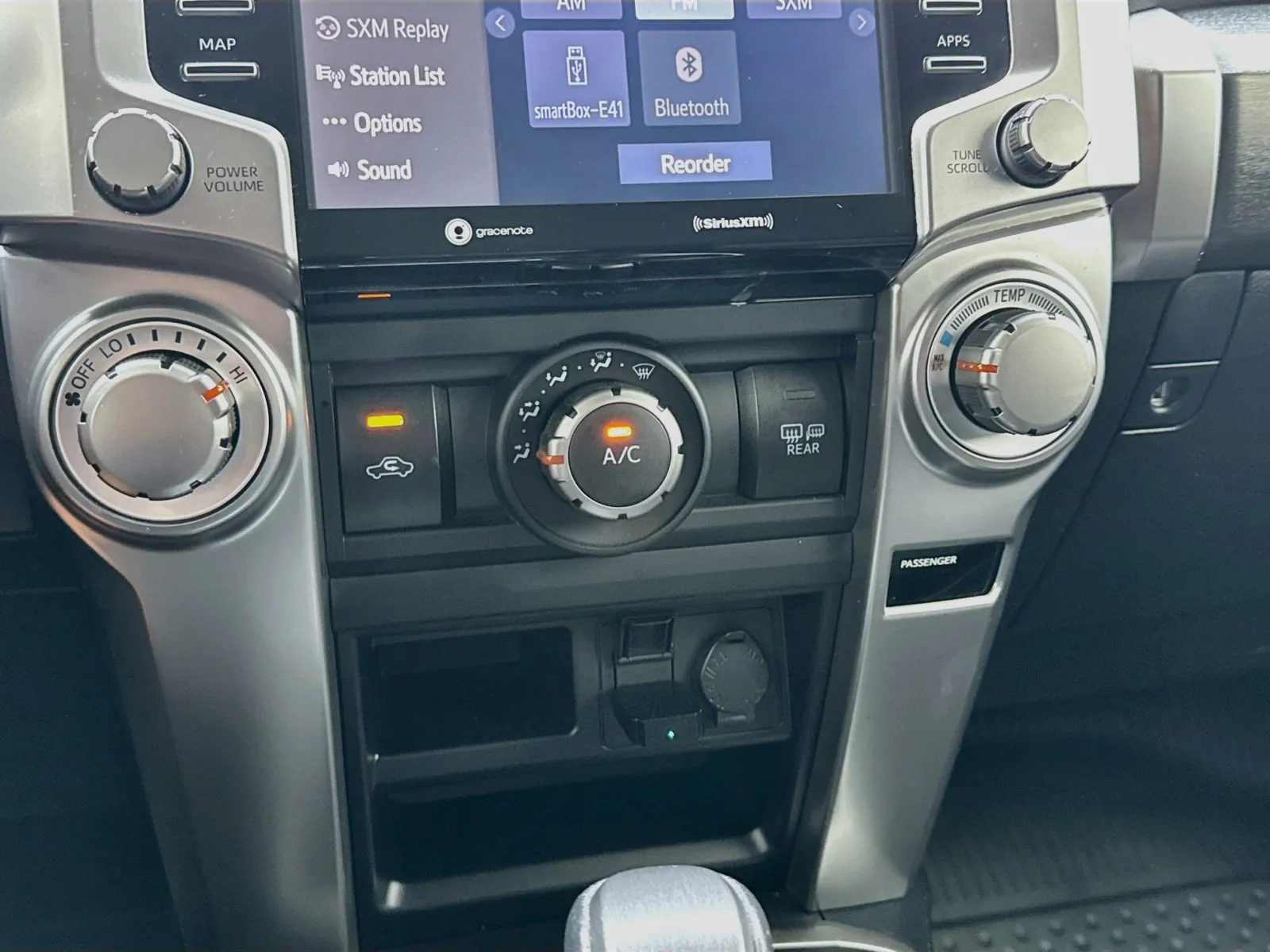 Toyota 4Runner photo 12