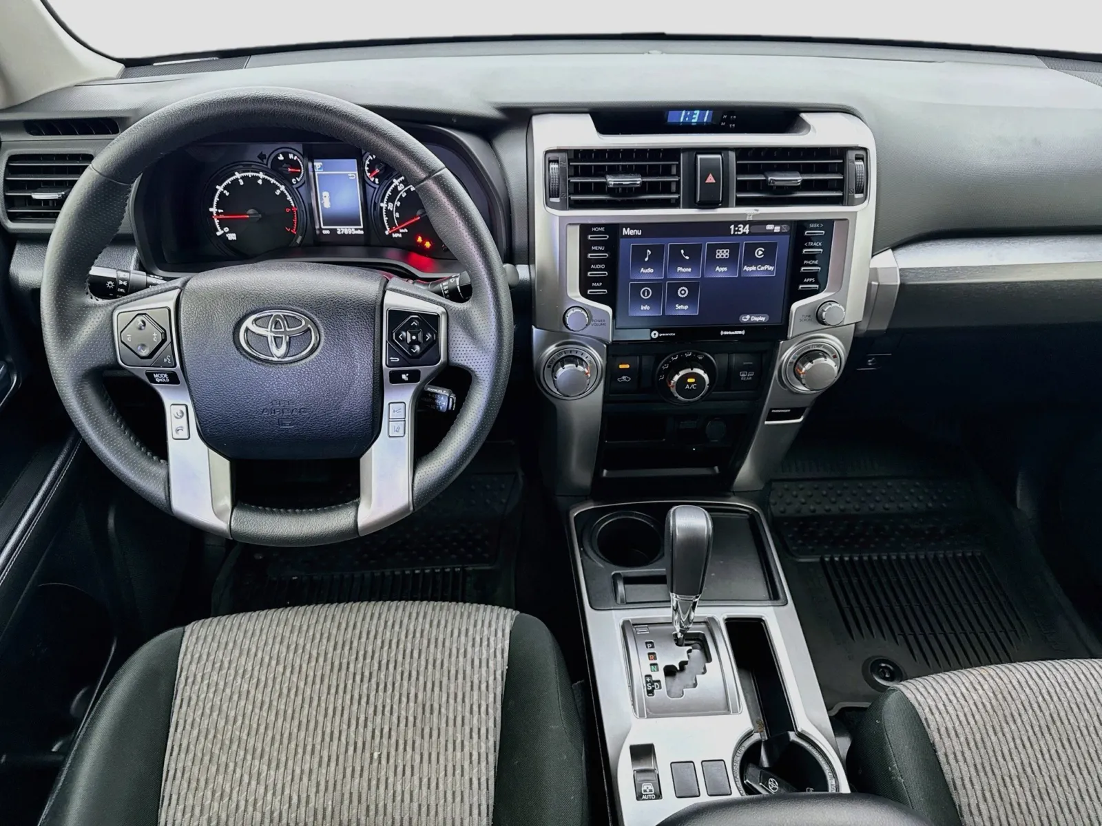 Toyota 4Runner photo 14