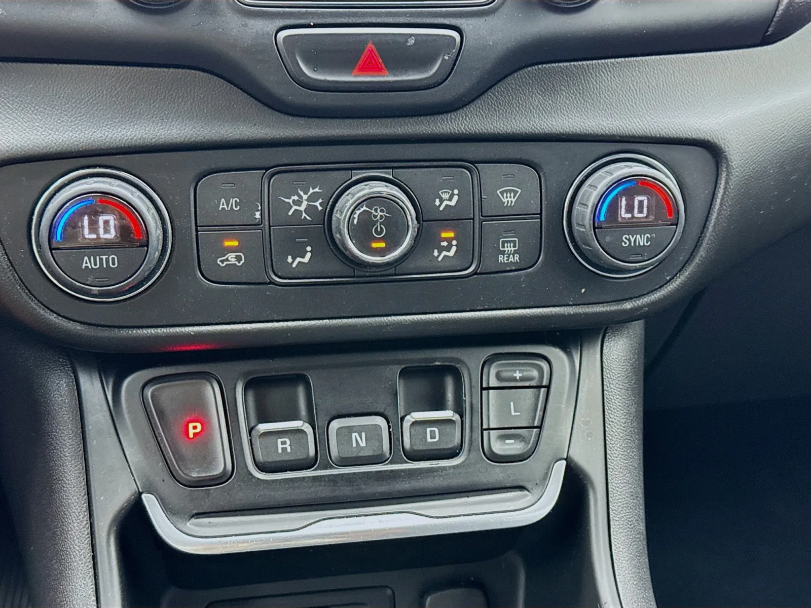 GMC Terrain photo 12