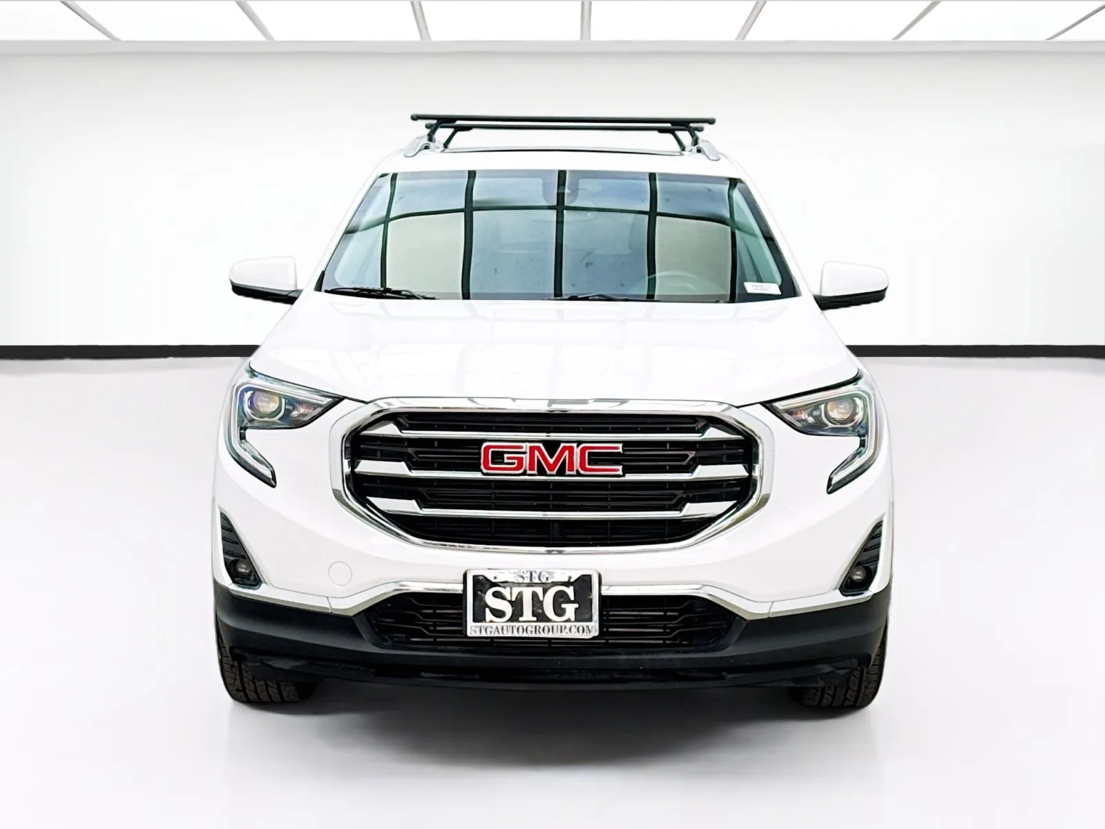 GMC Terrain photo 2