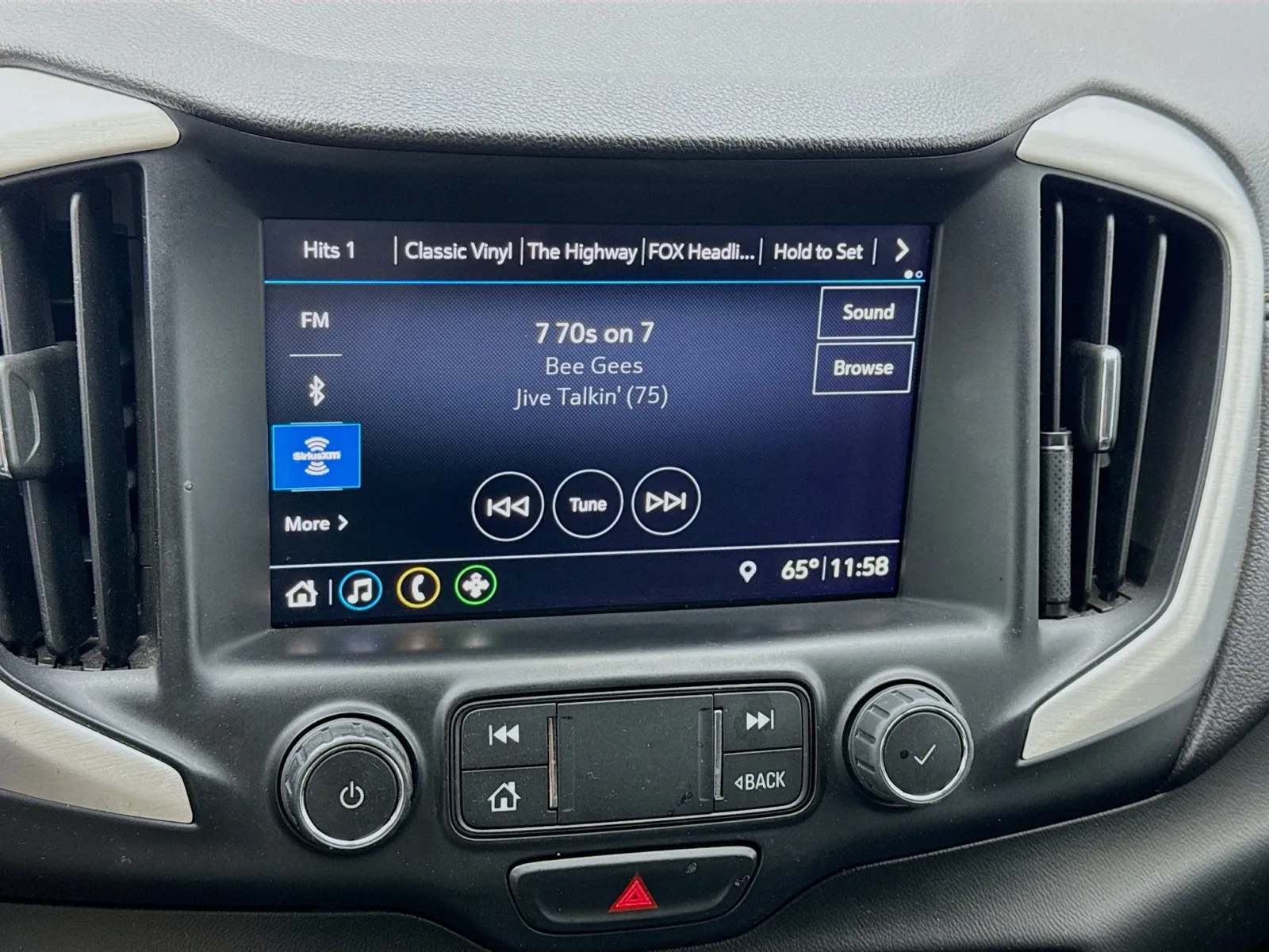 GMC Terrain photo 11