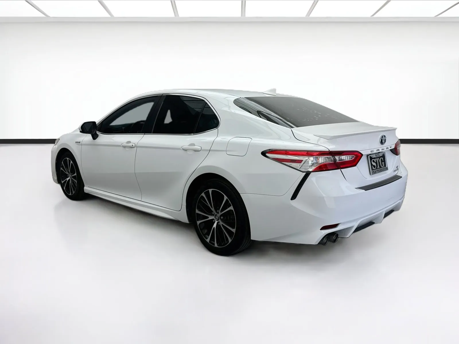 Toyota Camry photo 6