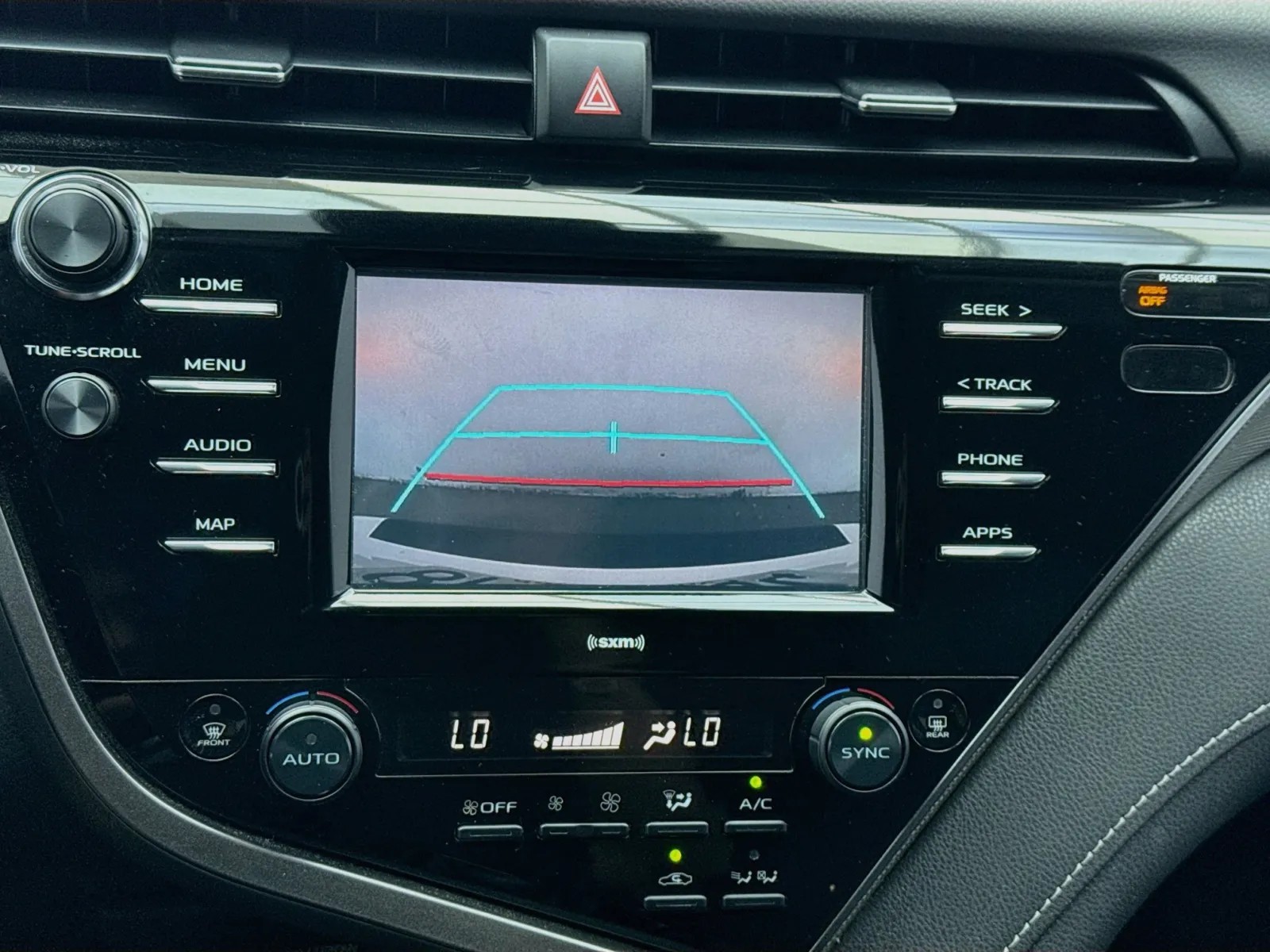 Toyota Camry photo 10