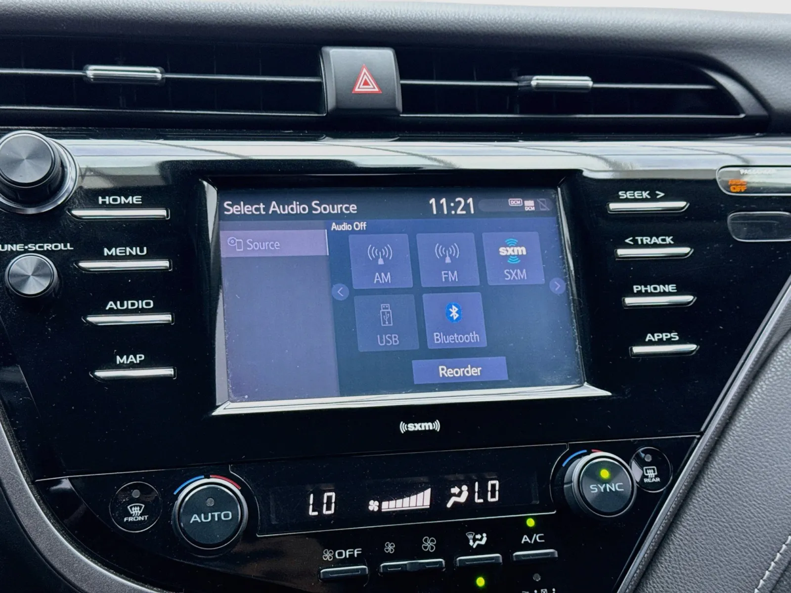 Toyota Camry photo 11