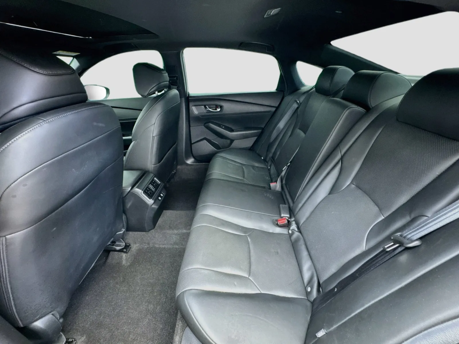 Honda Accord photo 16