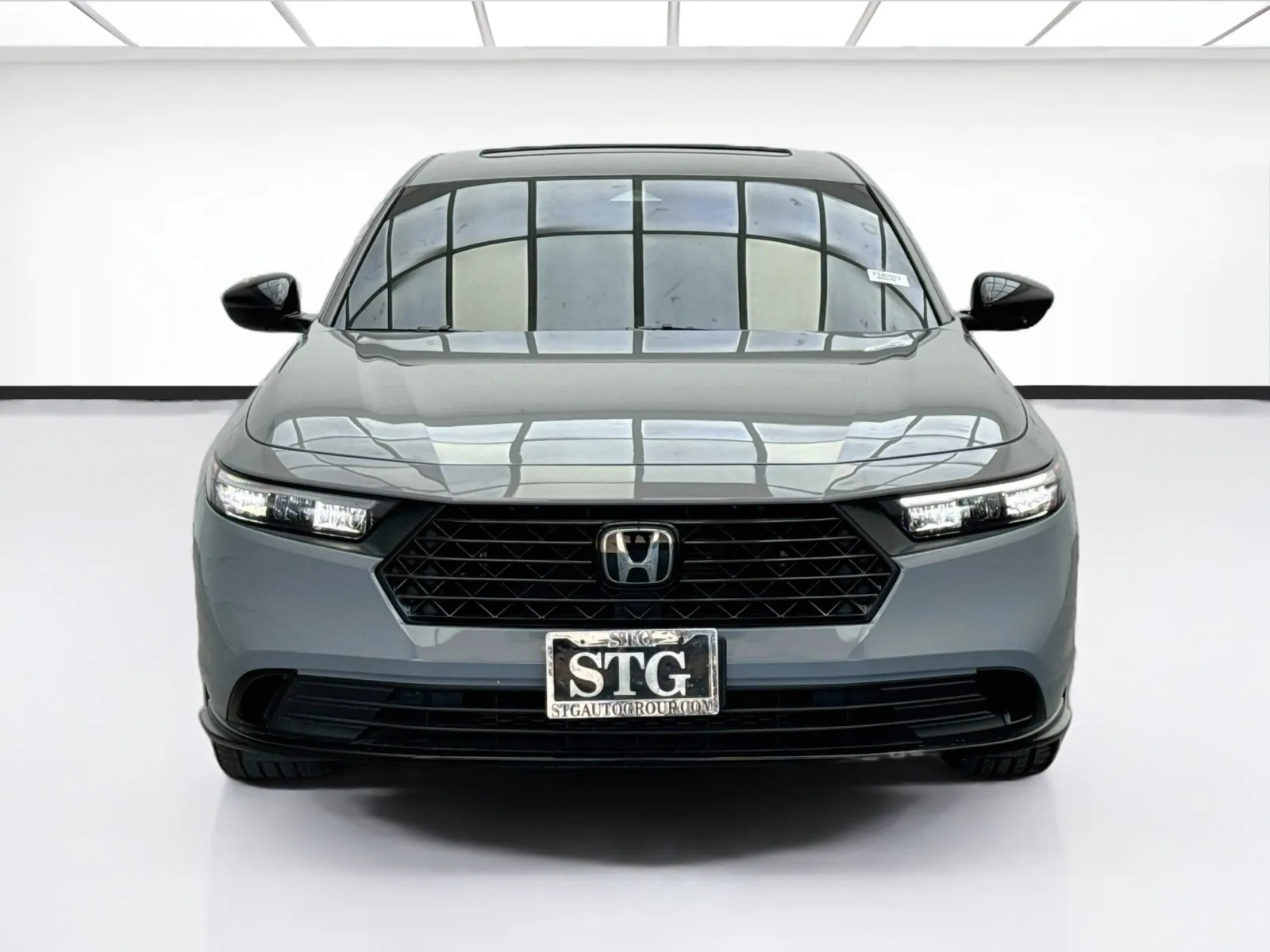 Honda Accord photo 2