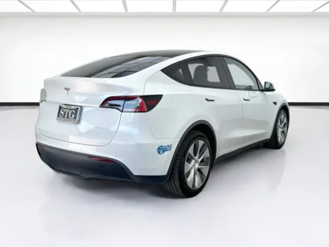 More photos of 2020 Tesla Model Y Long Range at STG Bellflower, CA