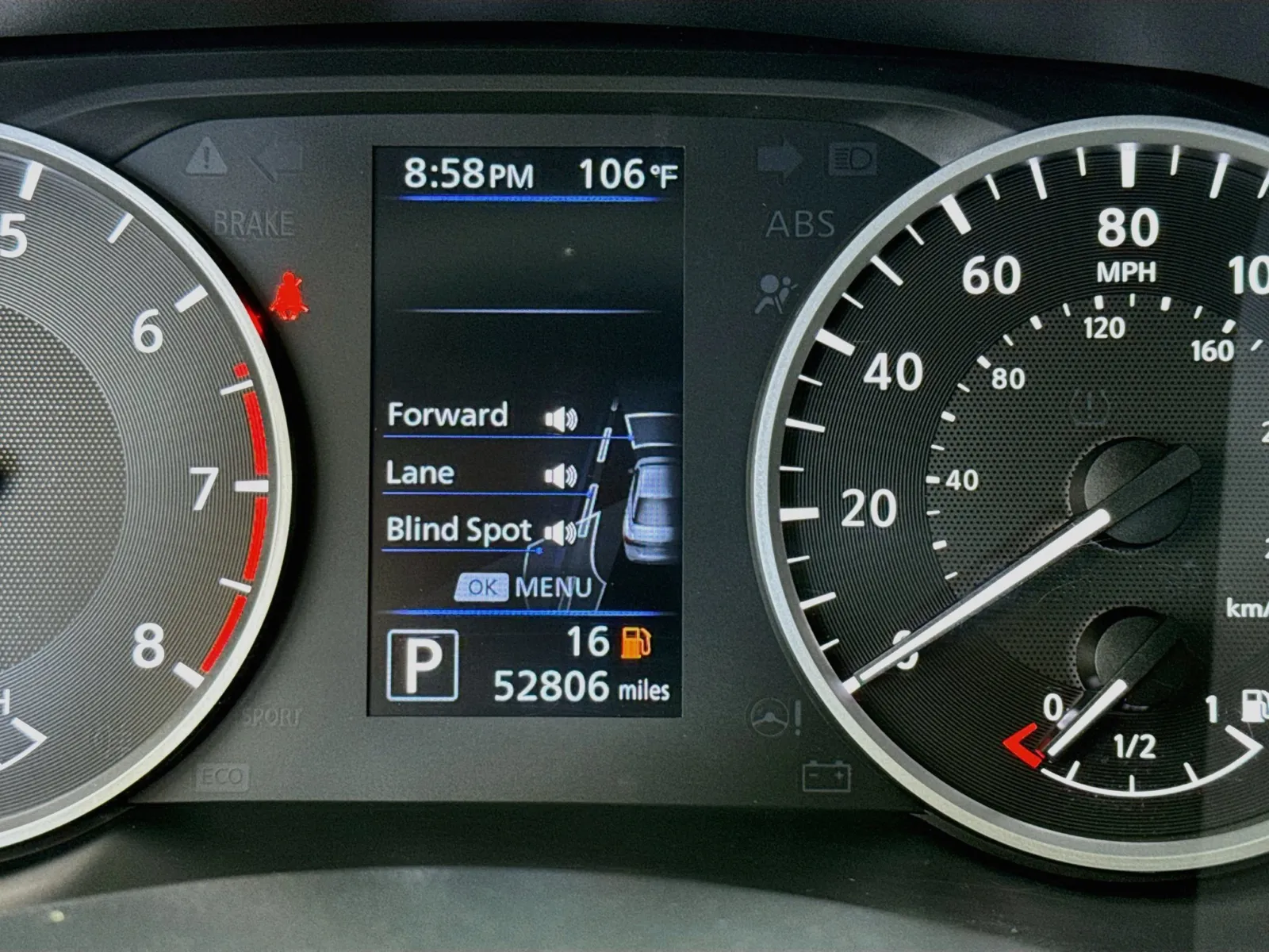 Nissan Sentra photo 8