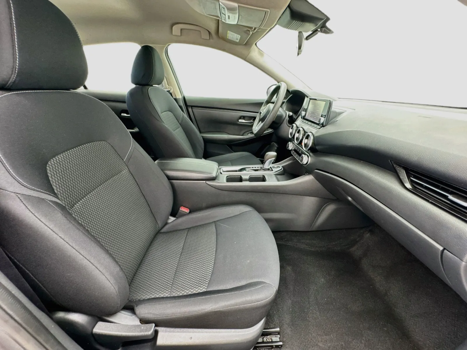 Nissan Sentra photo 18