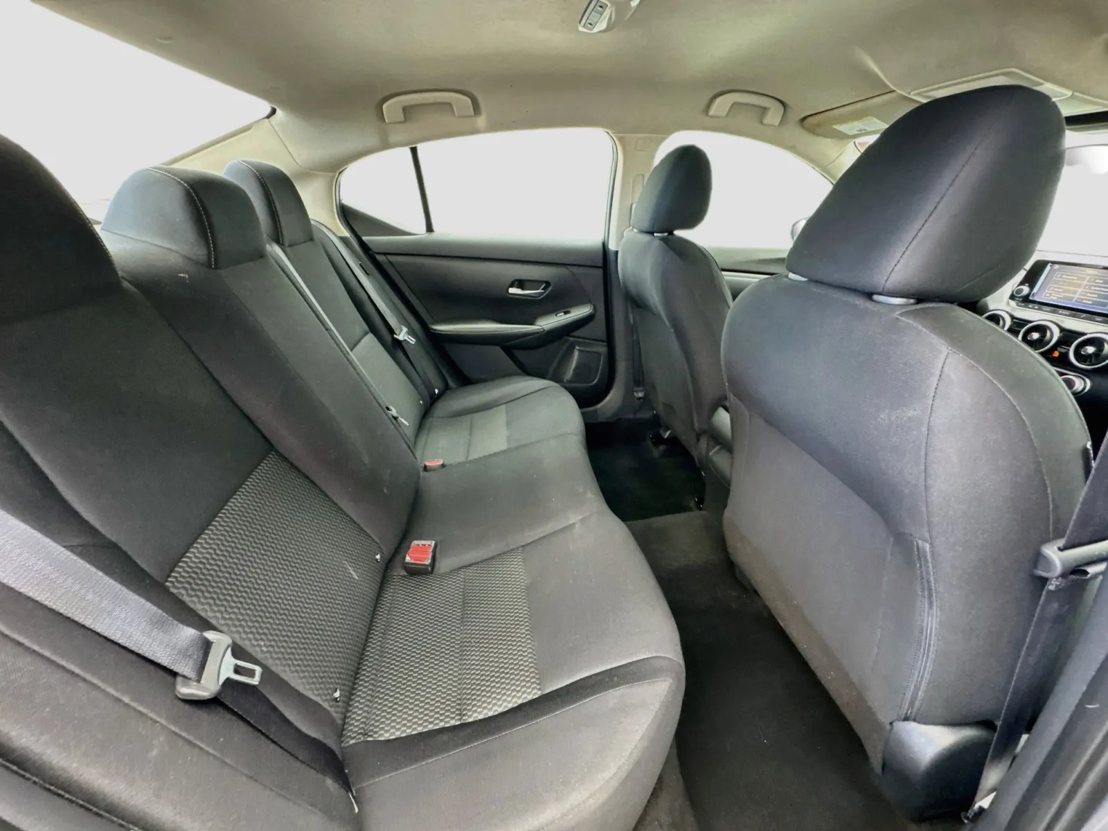 Nissan Sentra photo 17