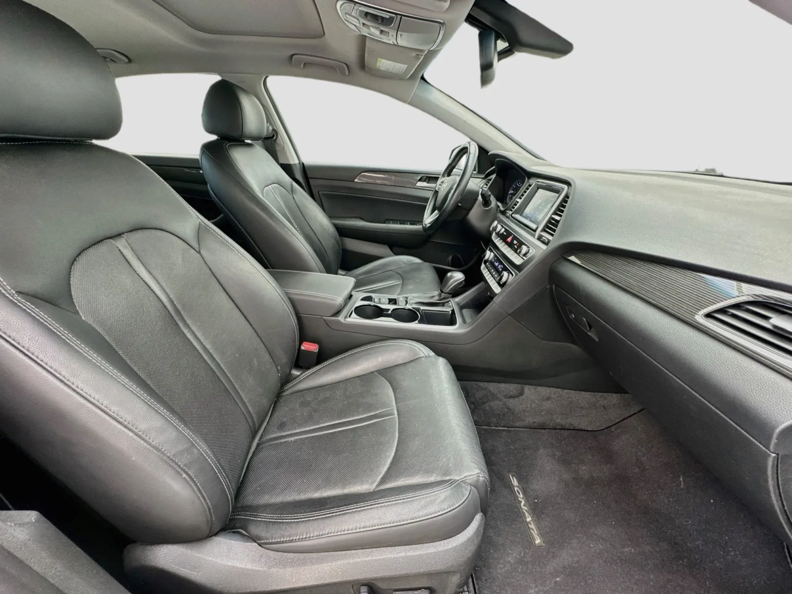 Hyundai Sonata photo 20