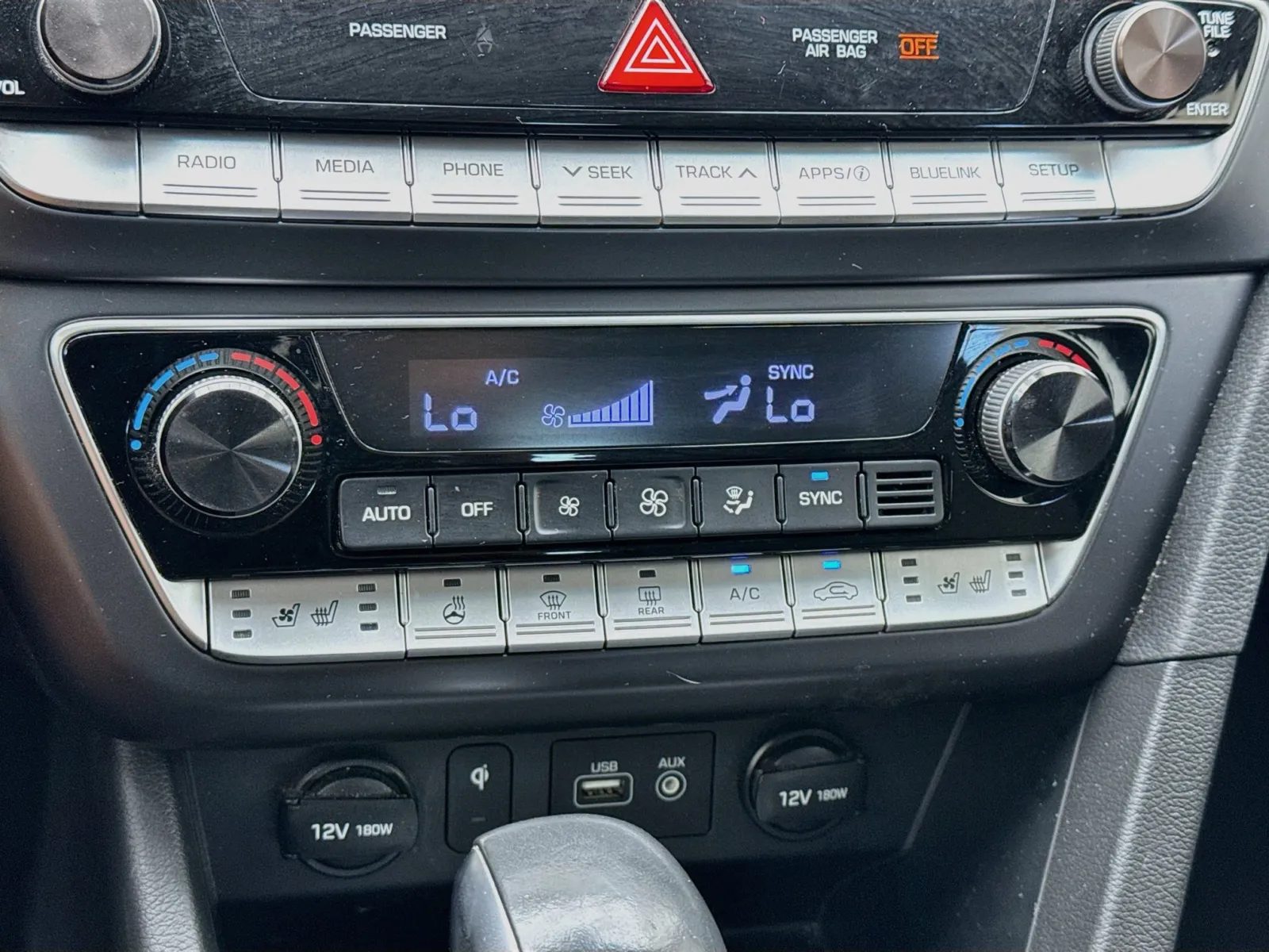 Hyundai Sonata photo 12