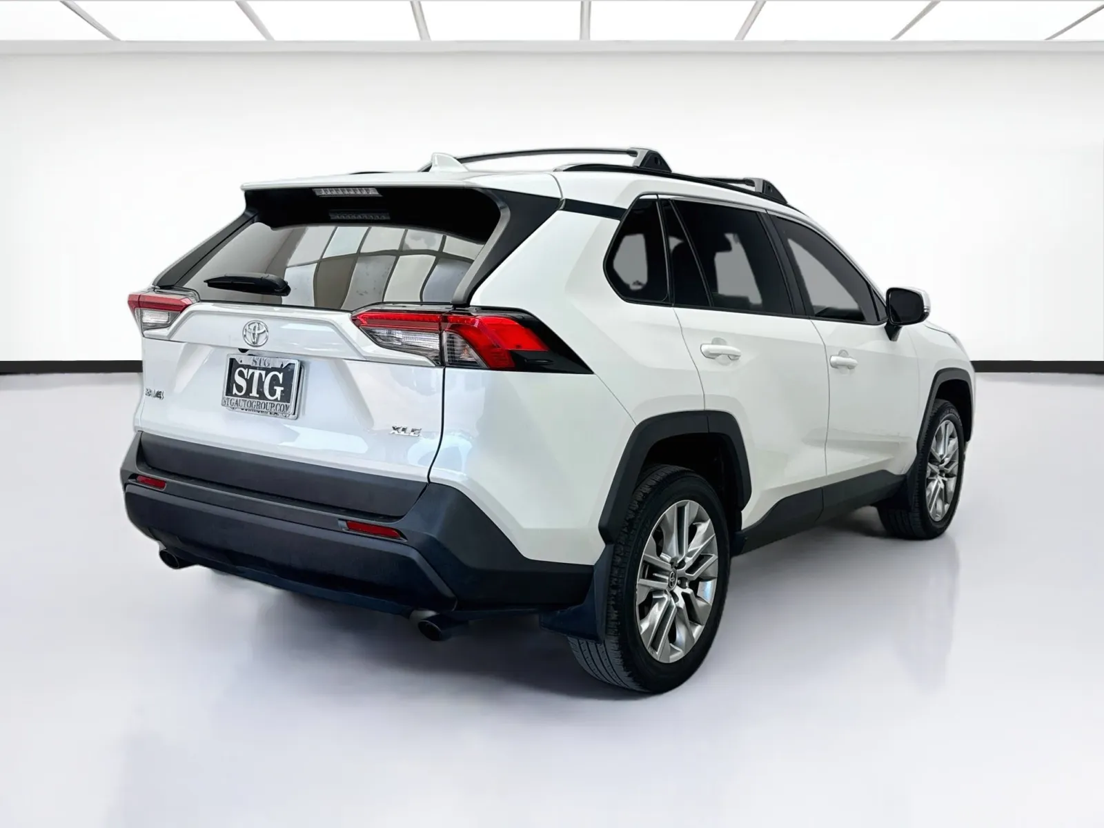 Toyota RAV4 photo 4