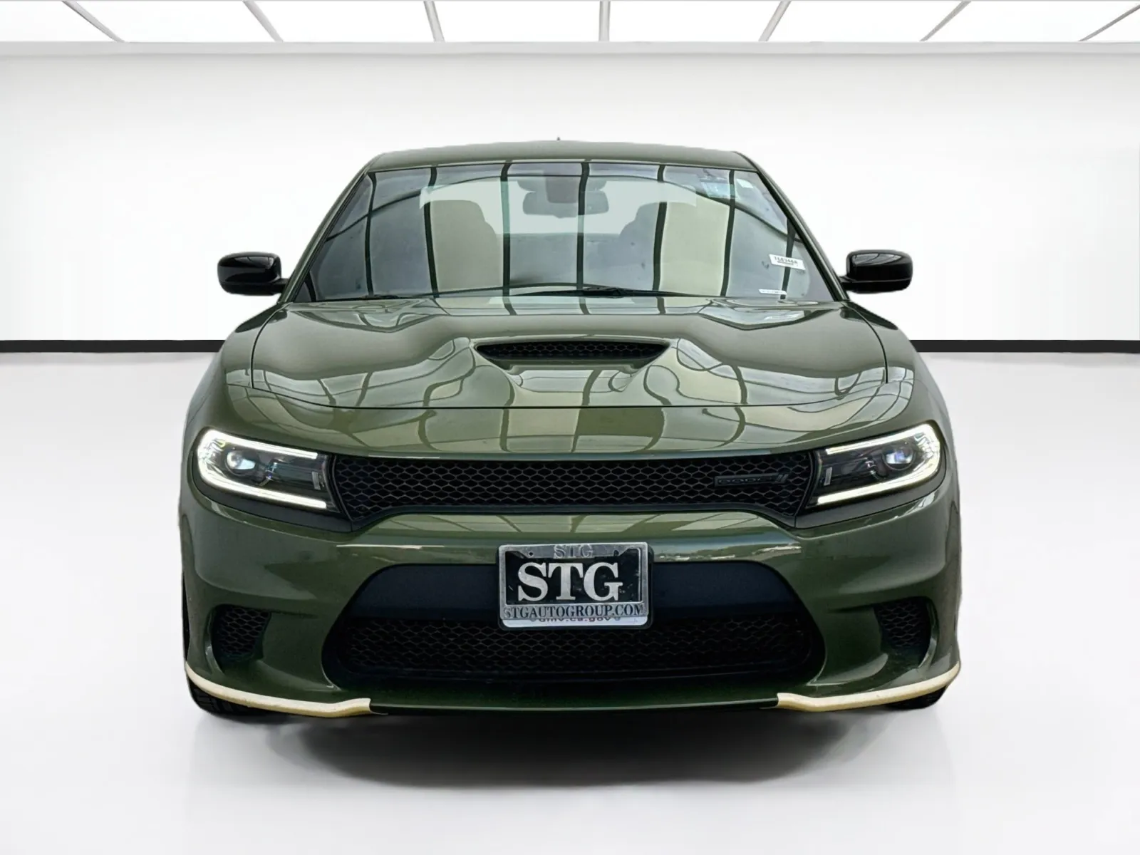 Dodge Charger photo 2