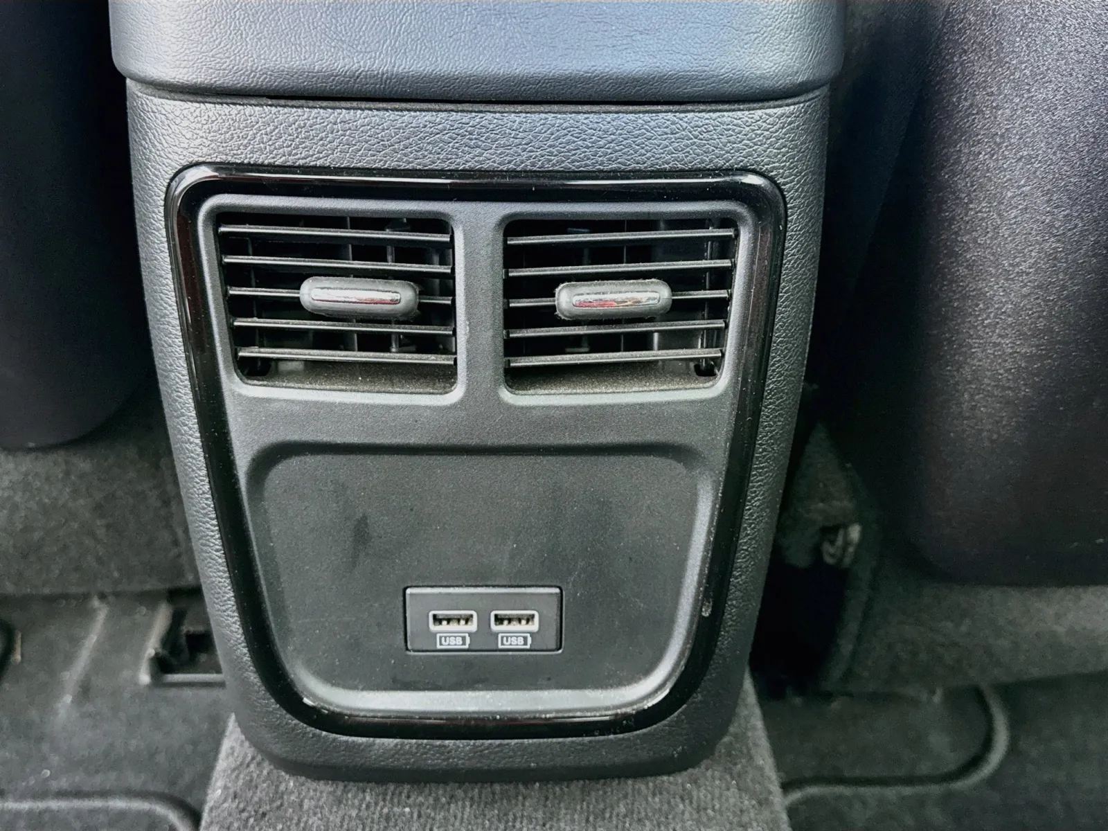 Dodge Charger photo 16