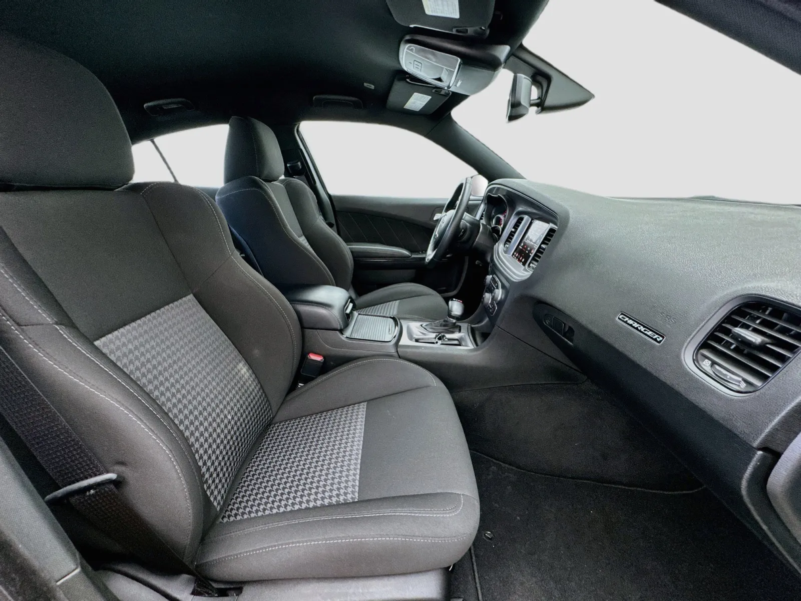 Dodge Charger photo 19
