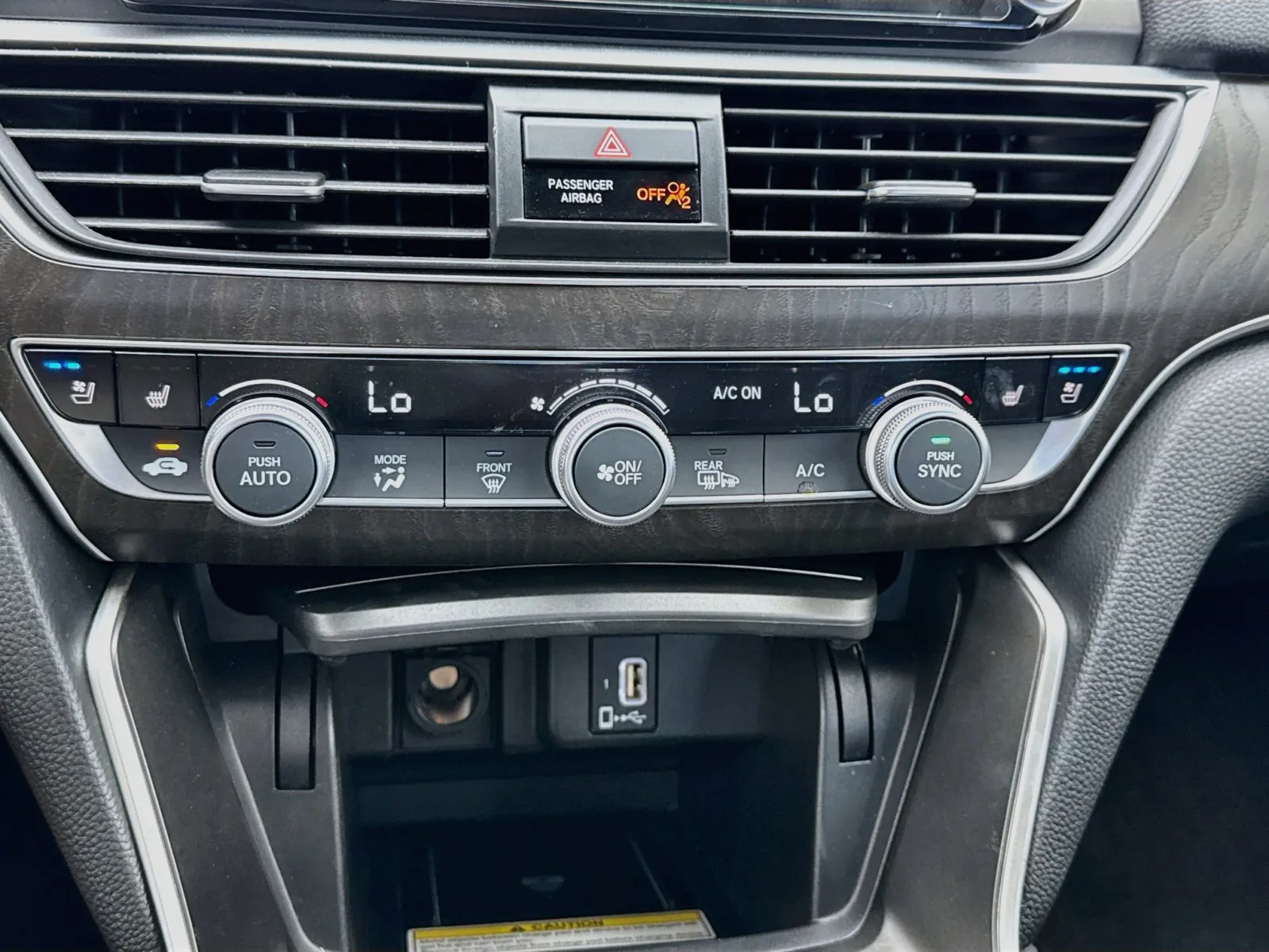 Honda Accord photo 12