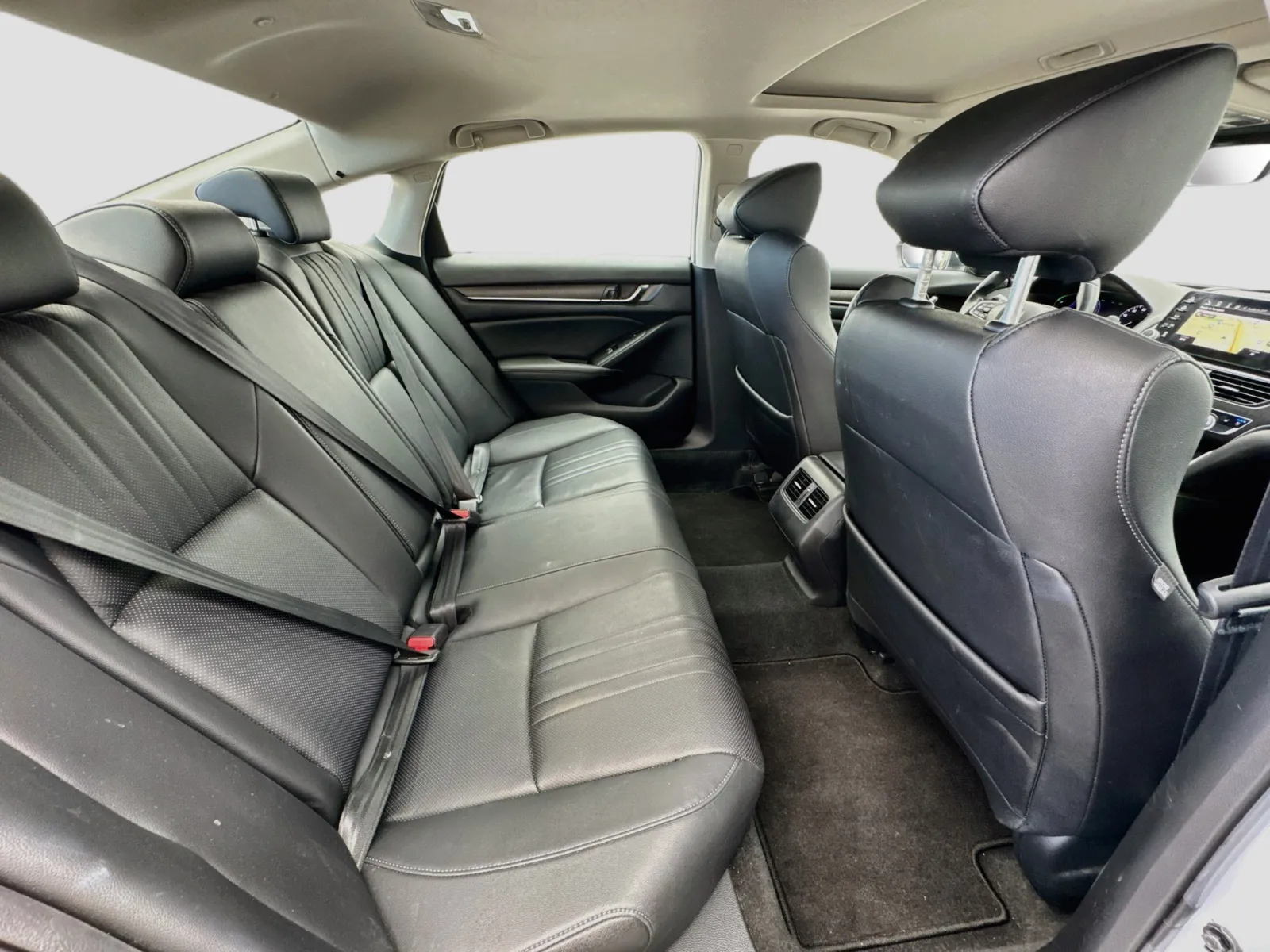 Honda Accord photo 19