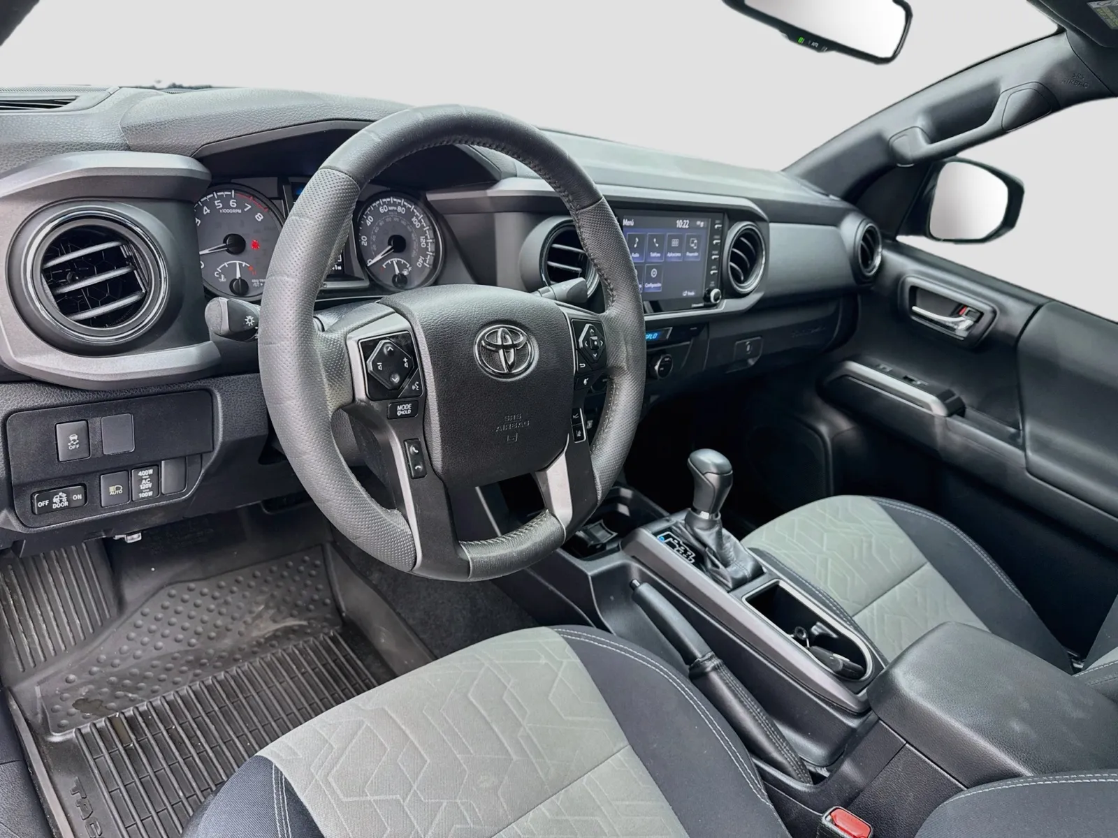 Toyota Tacoma photo 7