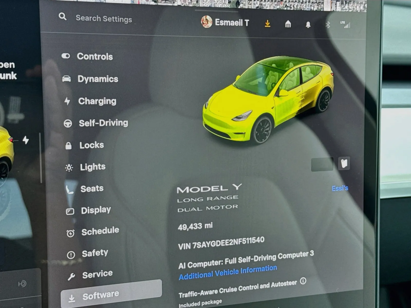 Tesla Model Y photo 8