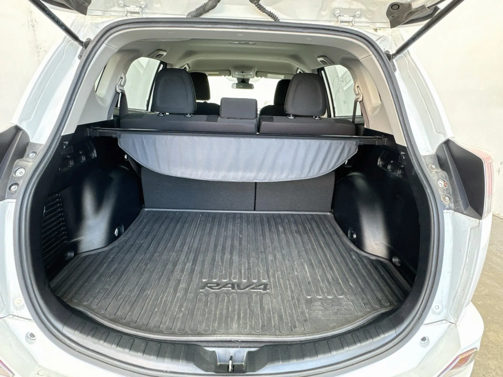 Toyota RAV4 photo 16