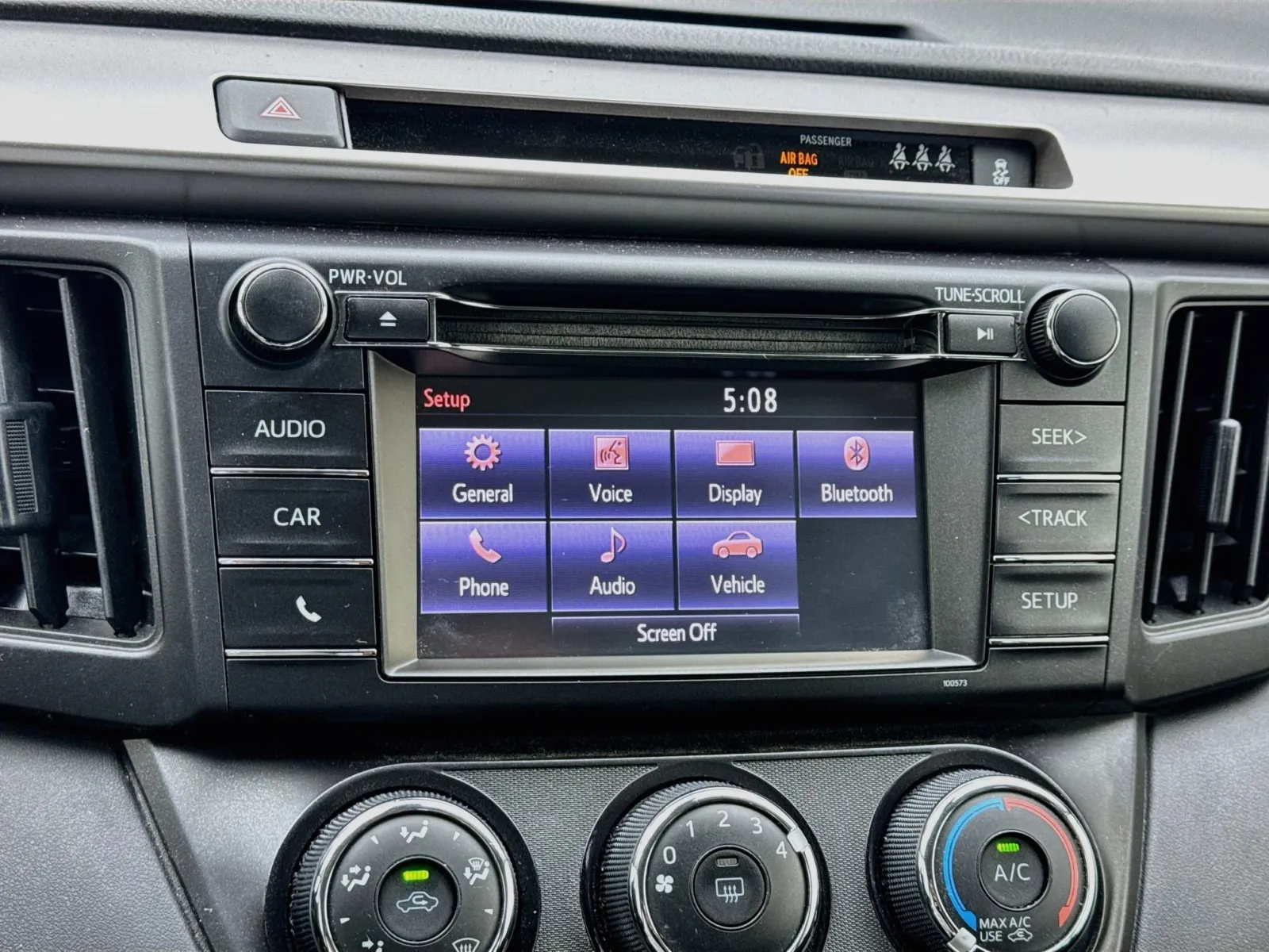 Toyota RAV4 photo 9