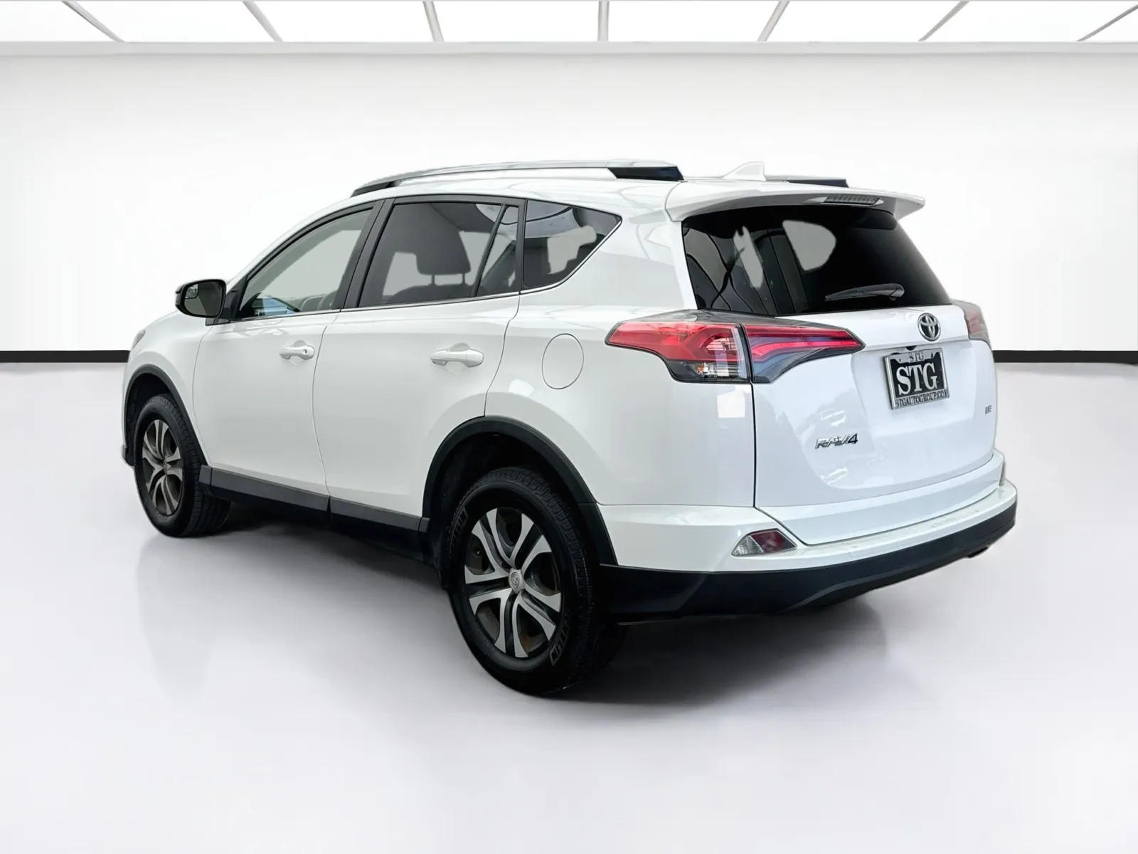 Toyota RAV4 photo 6