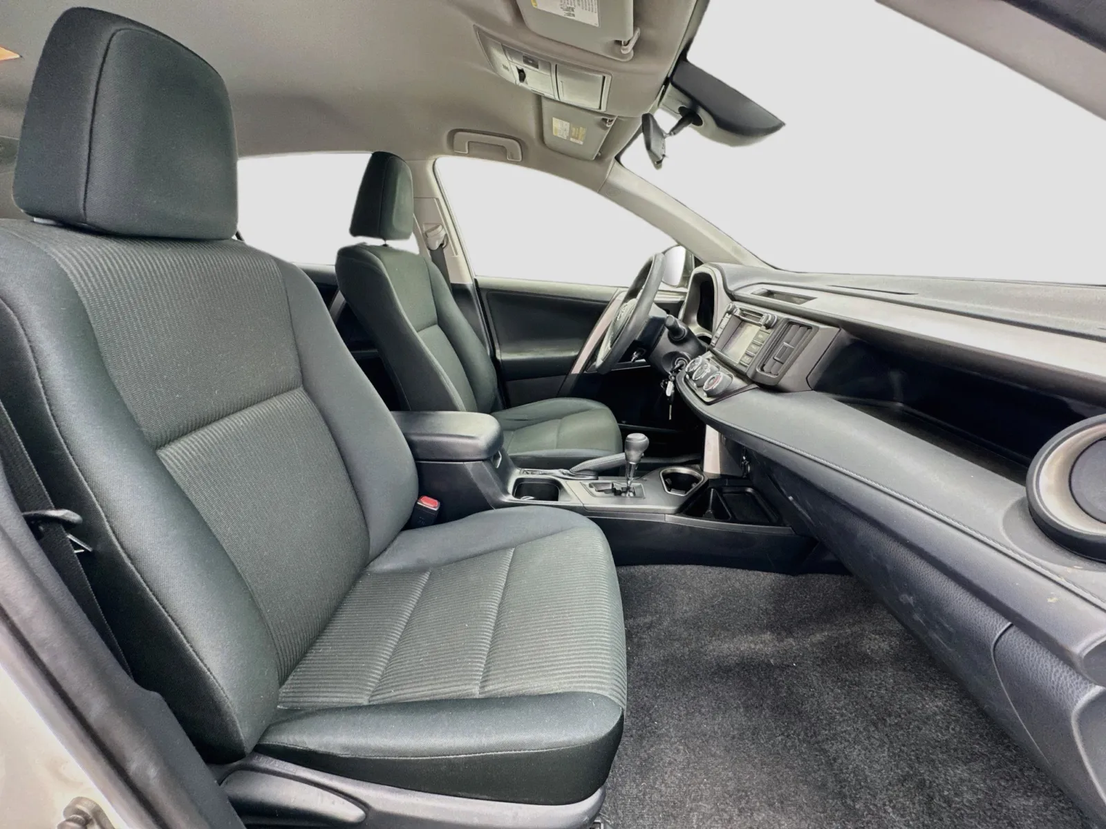 Toyota RAV4 photo 18