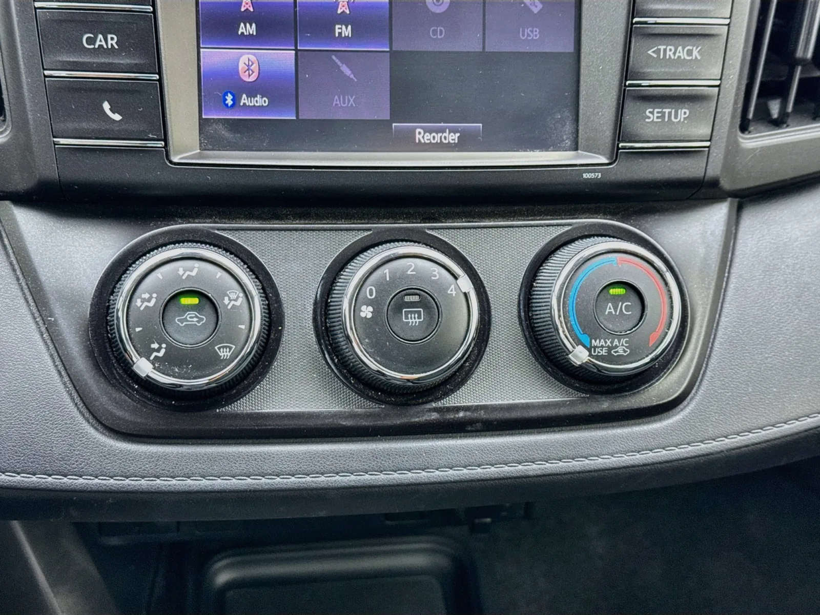 Toyota RAV4 photo 12