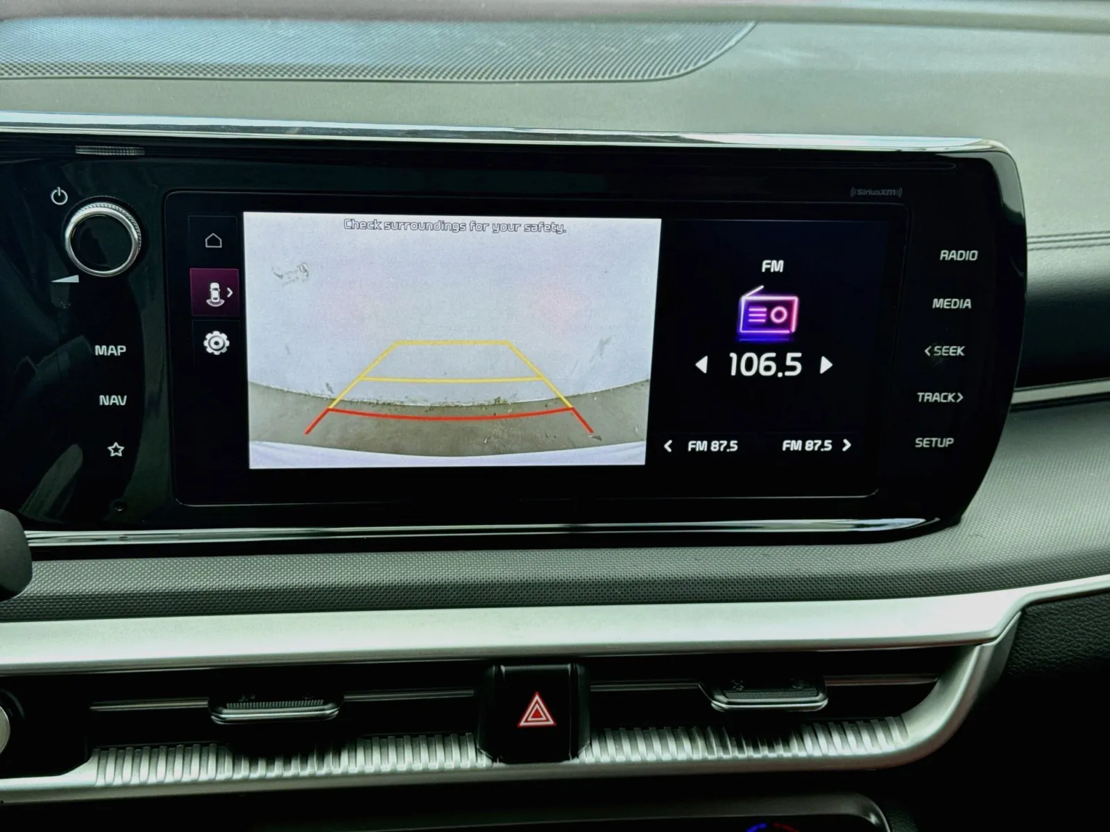 Kia K5 photo 10