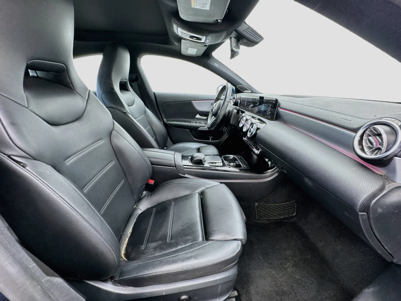 Mercedes-Benz CLA photo 20