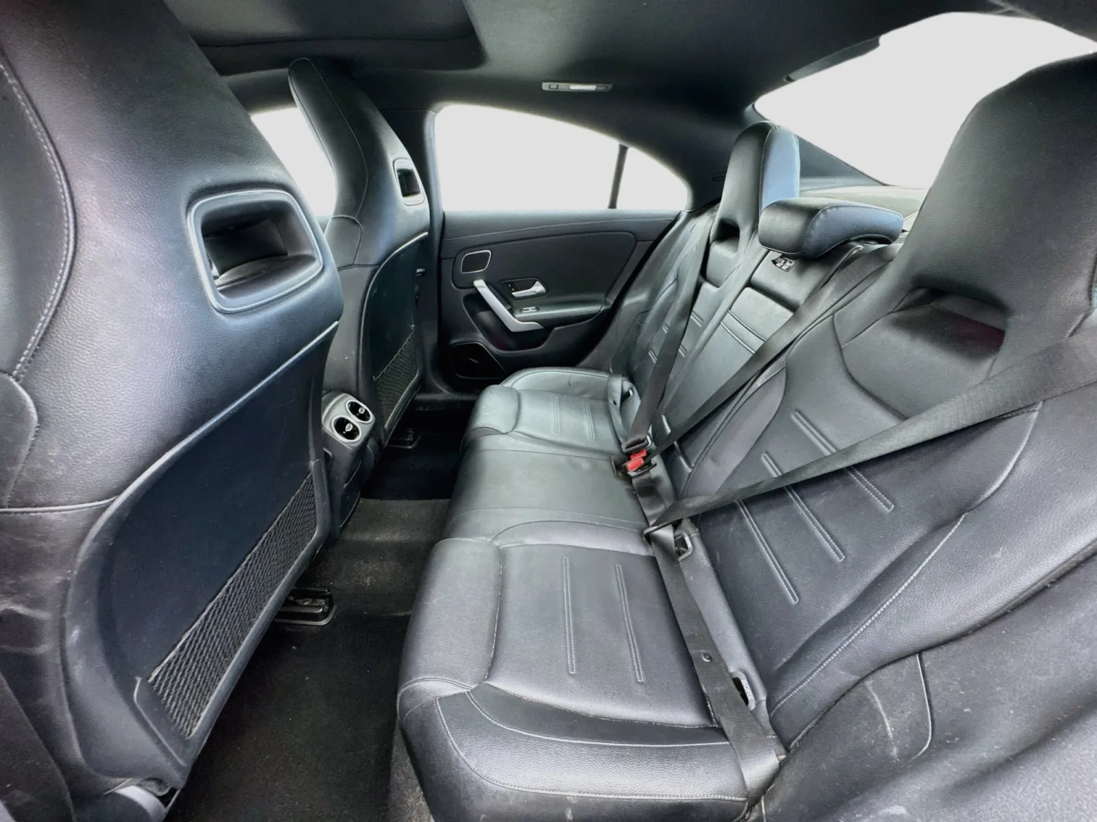 Mercedes-Benz CLA photo 16