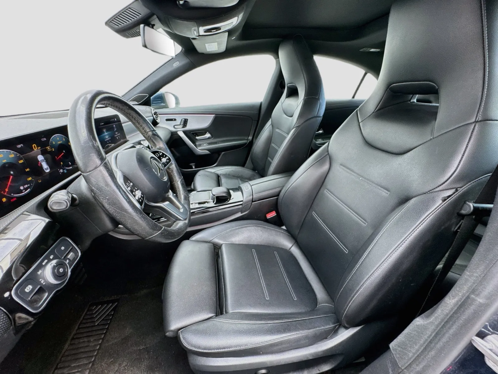 Mercedes-Benz CLA photo 13