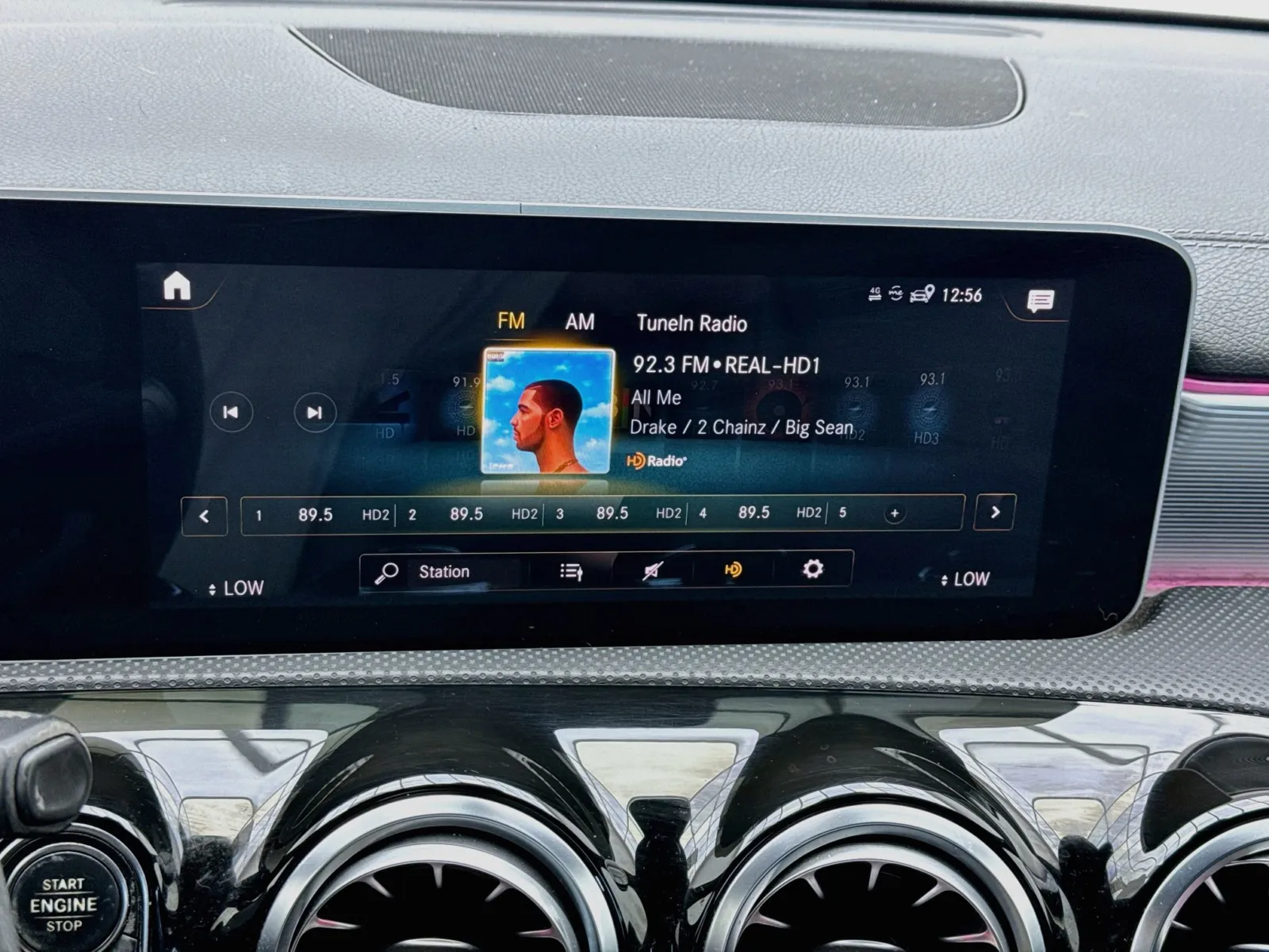 Mercedes-Benz CLA photo 11