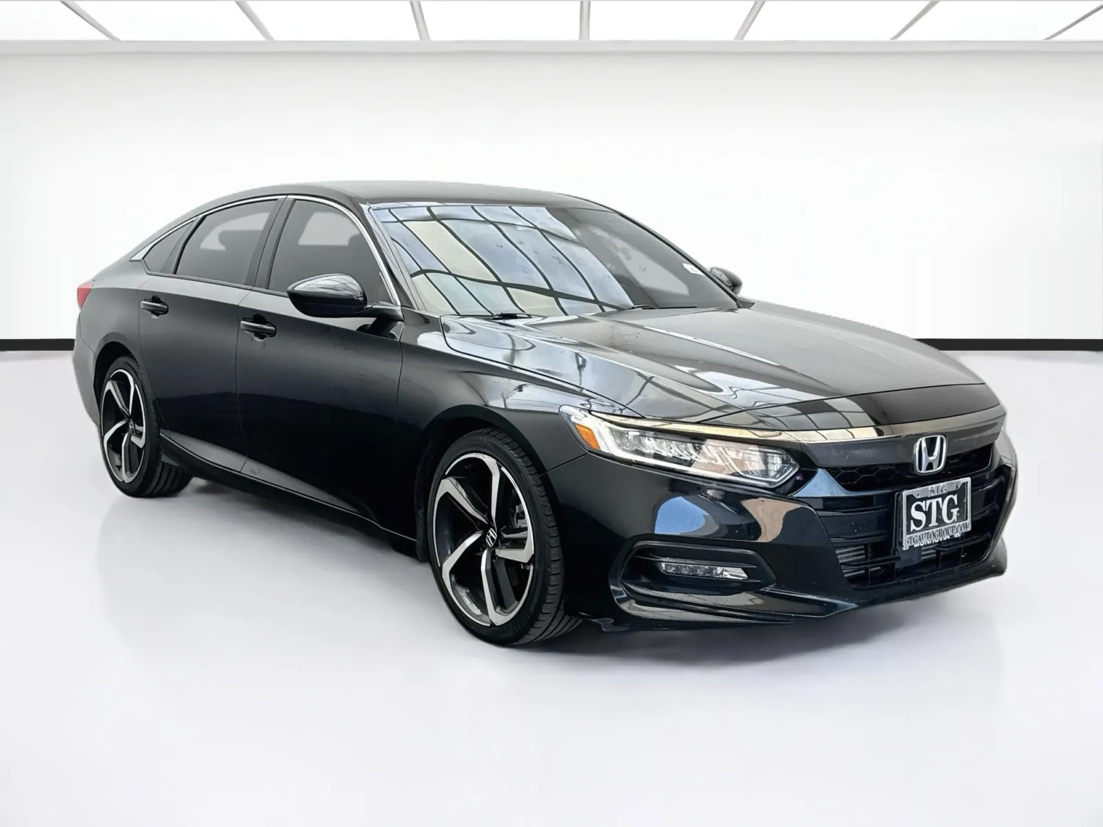 Honda Accord photo 3