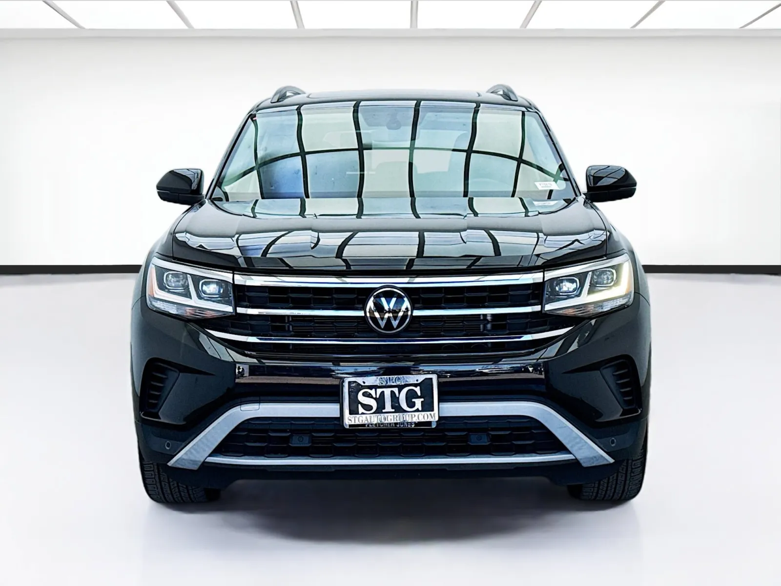 Volkswagen Atlas photo 2