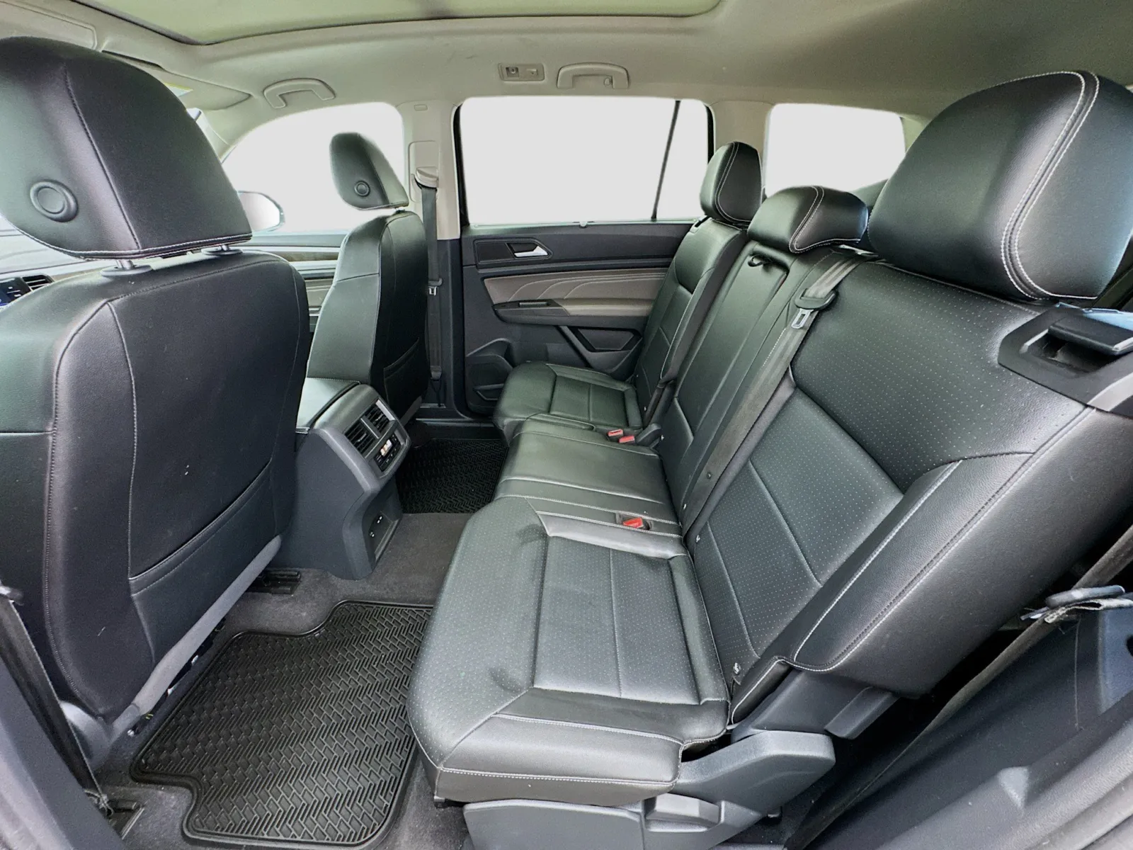 Volkswagen Atlas photo 16