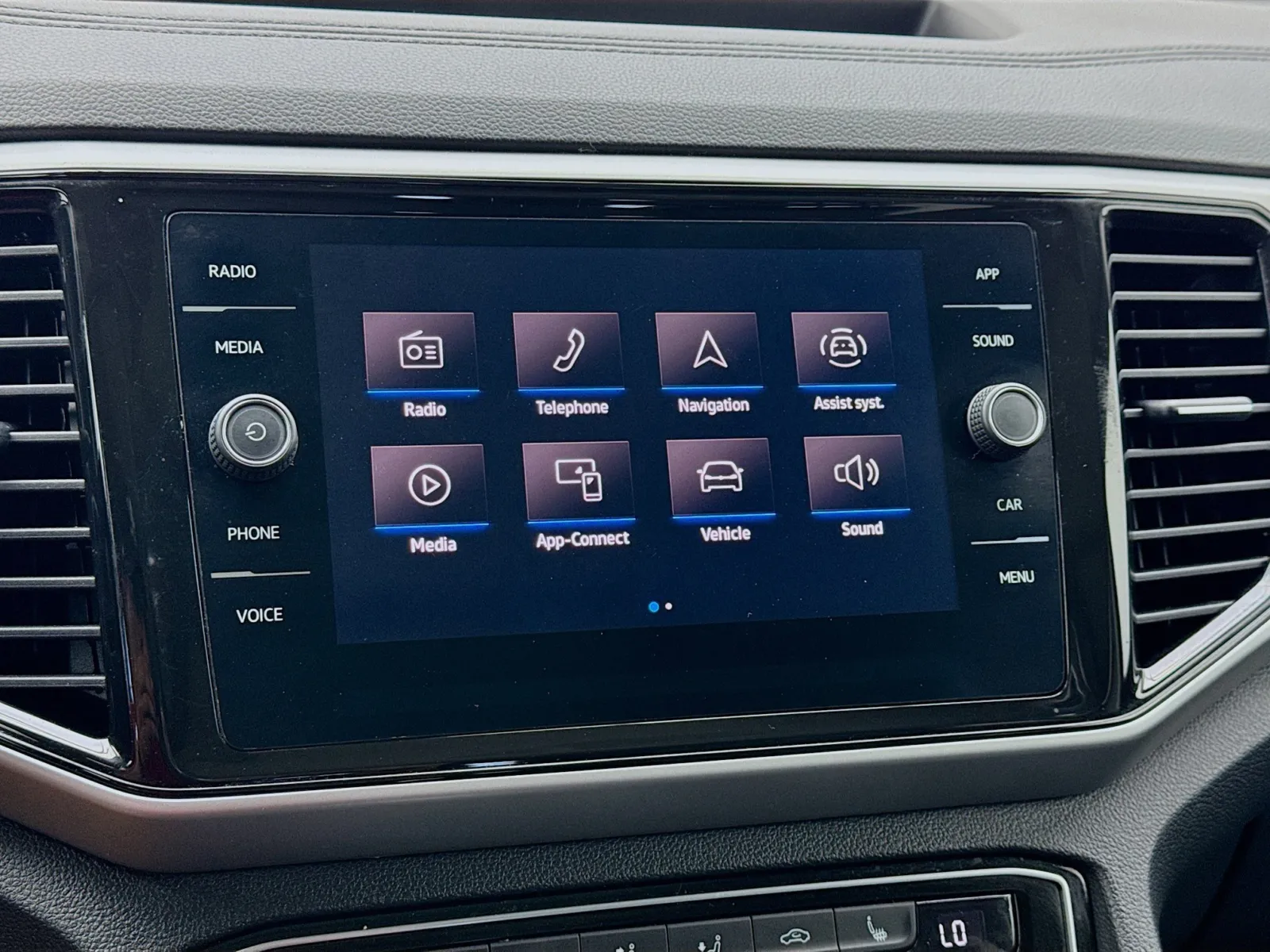 Volkswagen Atlas photo 9