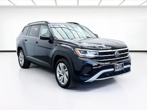 Another view of 2023 Volkswagen Atlas 3.6L V6 SE w/Technology for sale in Bellflower, CA at STG Bellflower