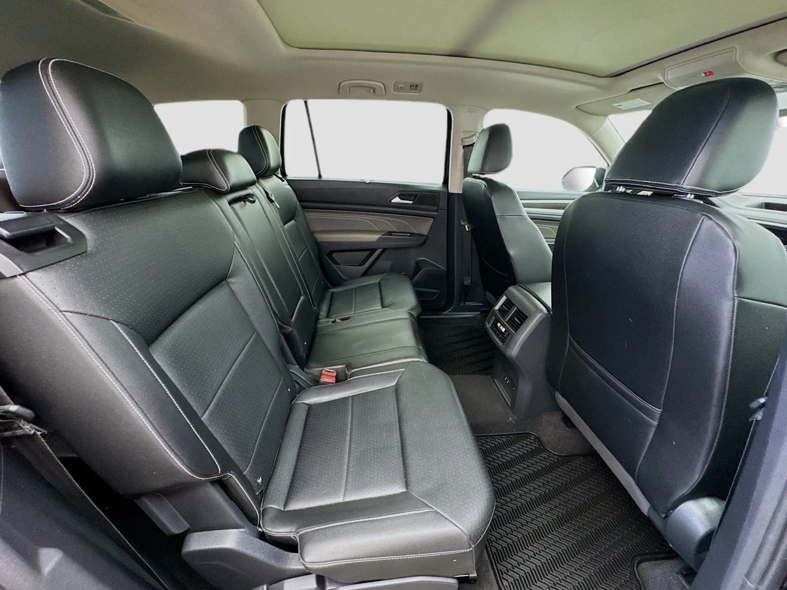 Volkswagen Atlas photo 20