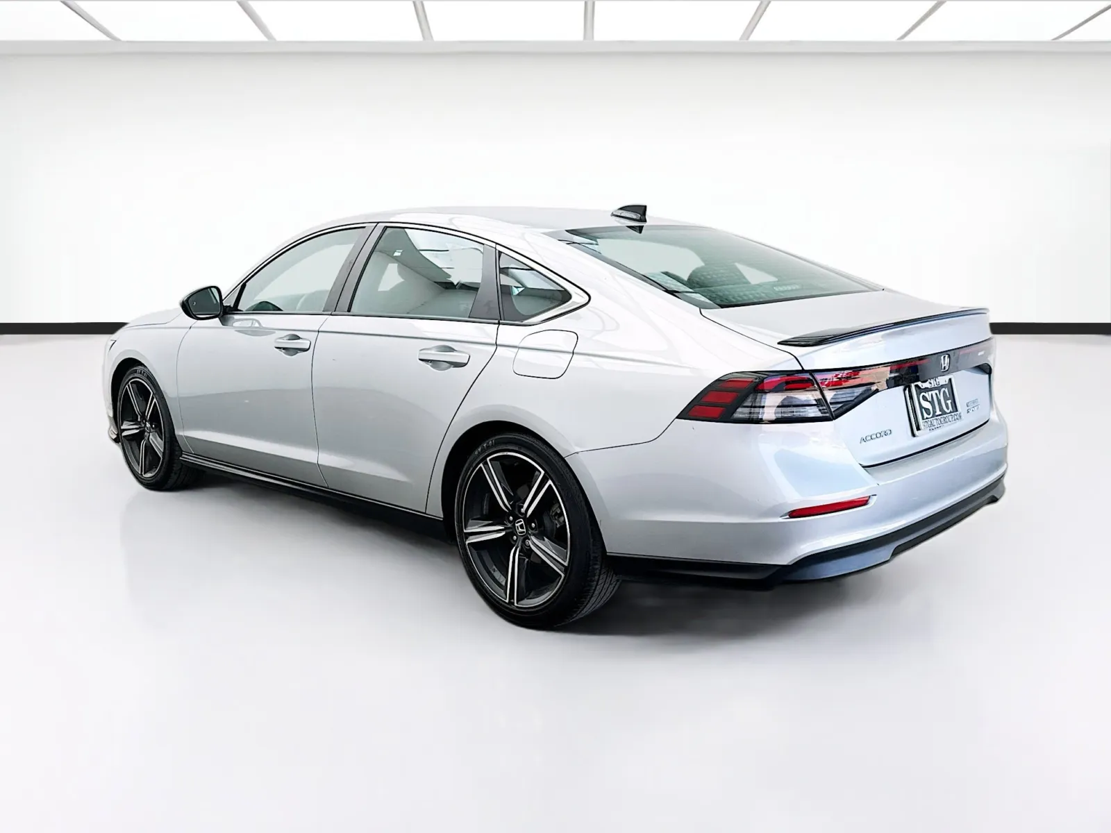 Honda Accord photo 6
